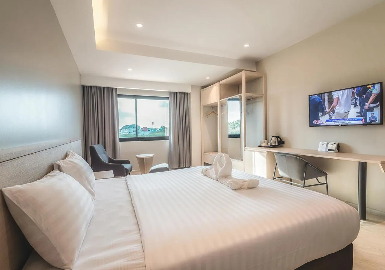 Photo of the whole room, Bed in The Rich Hotel