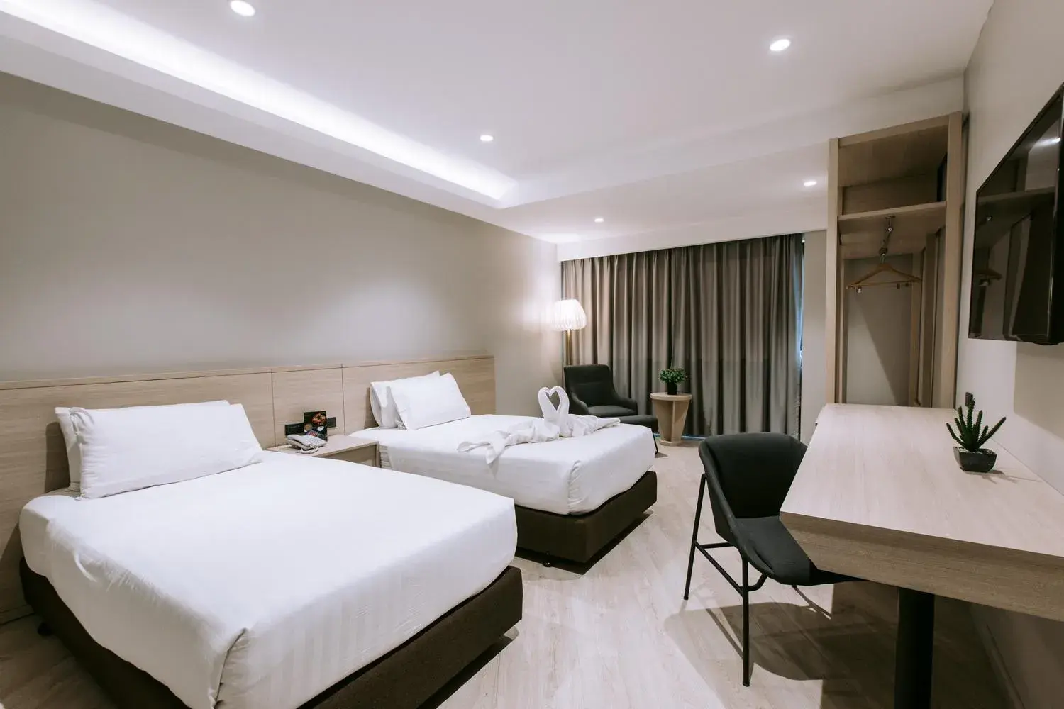 Deluxe Twin Room in The Rich Hotel Deluxe Twin Room in The Rich Hotel