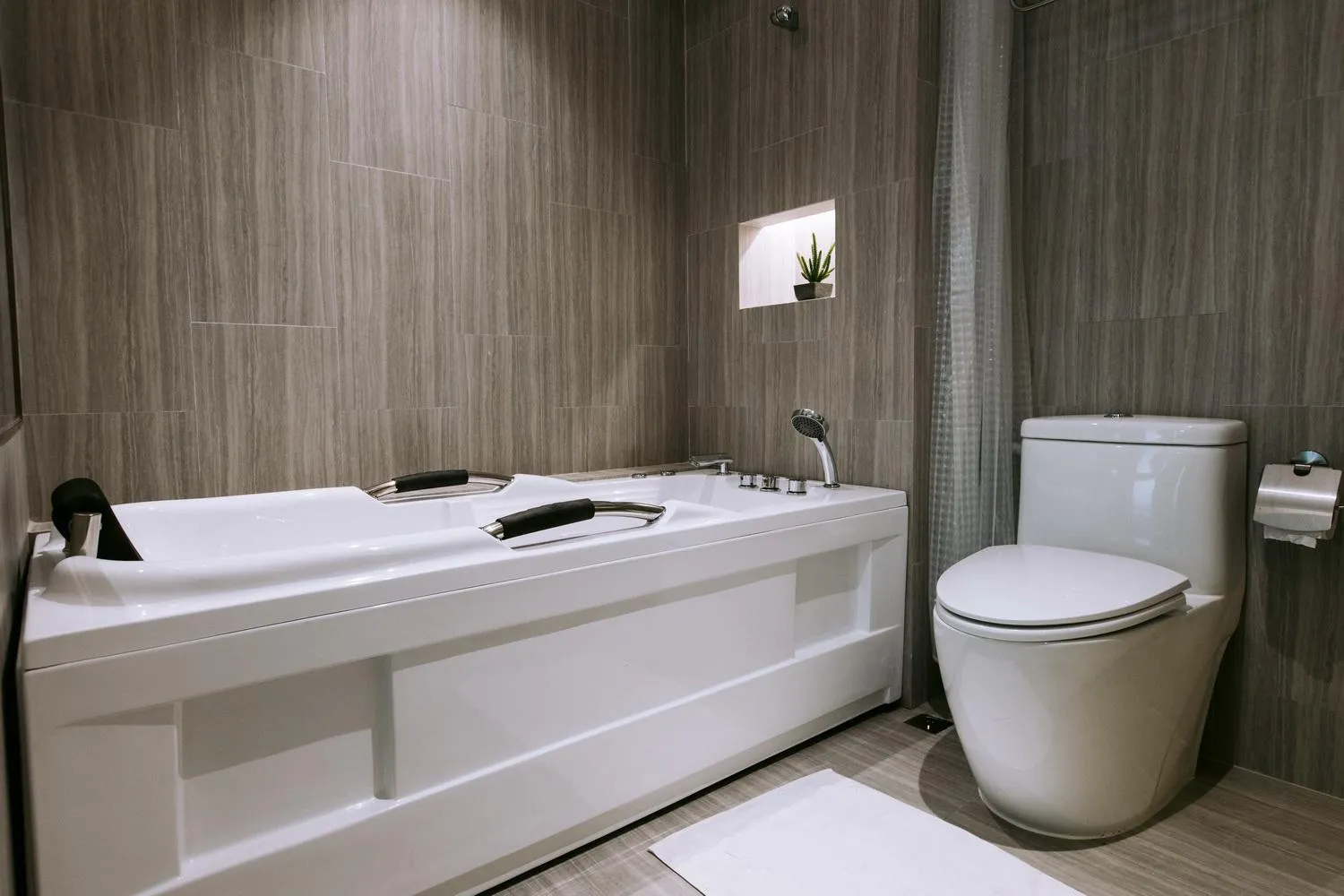 Bathroom in The Rich Hotel