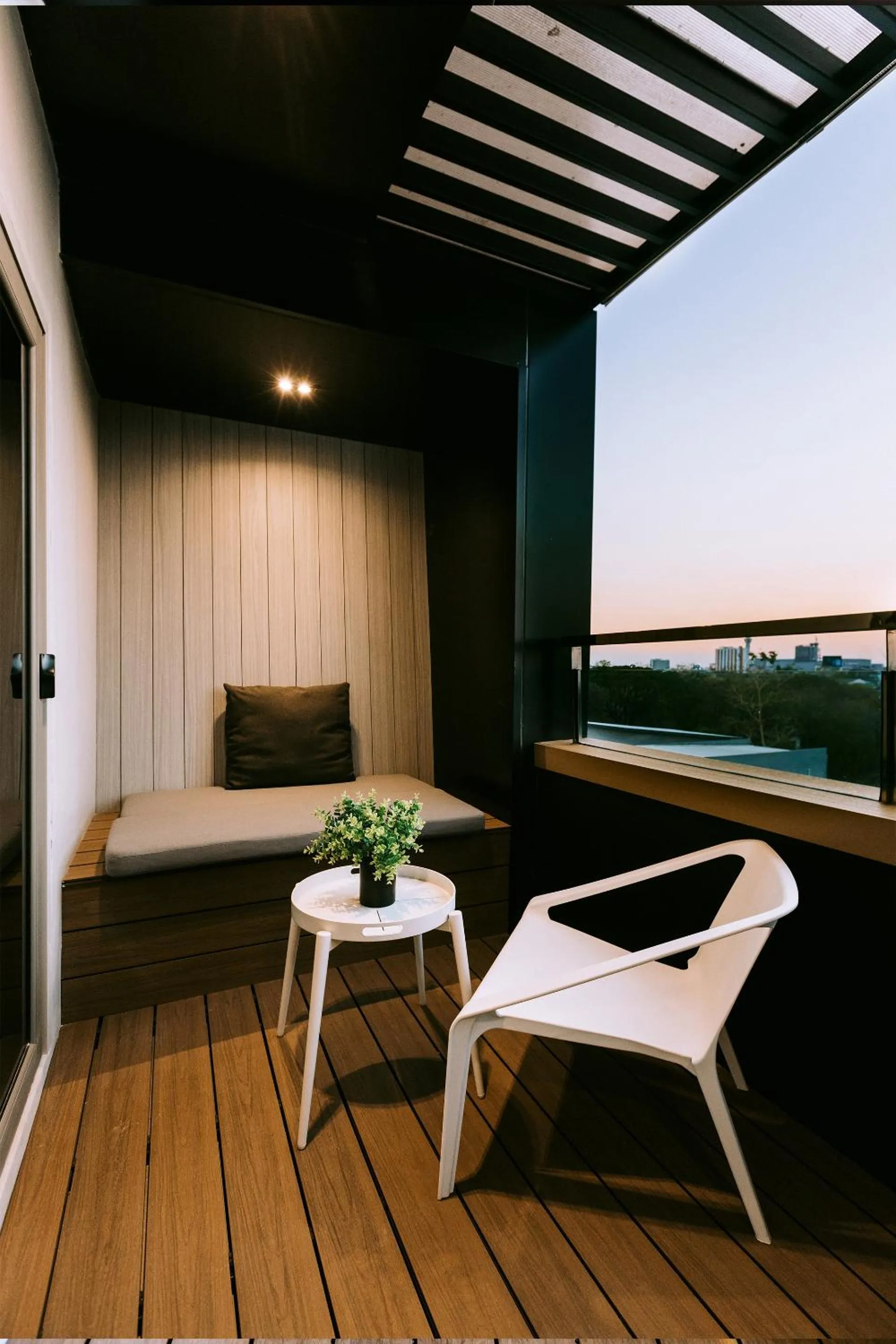 Balcony/Terrace in The Rich Hotel