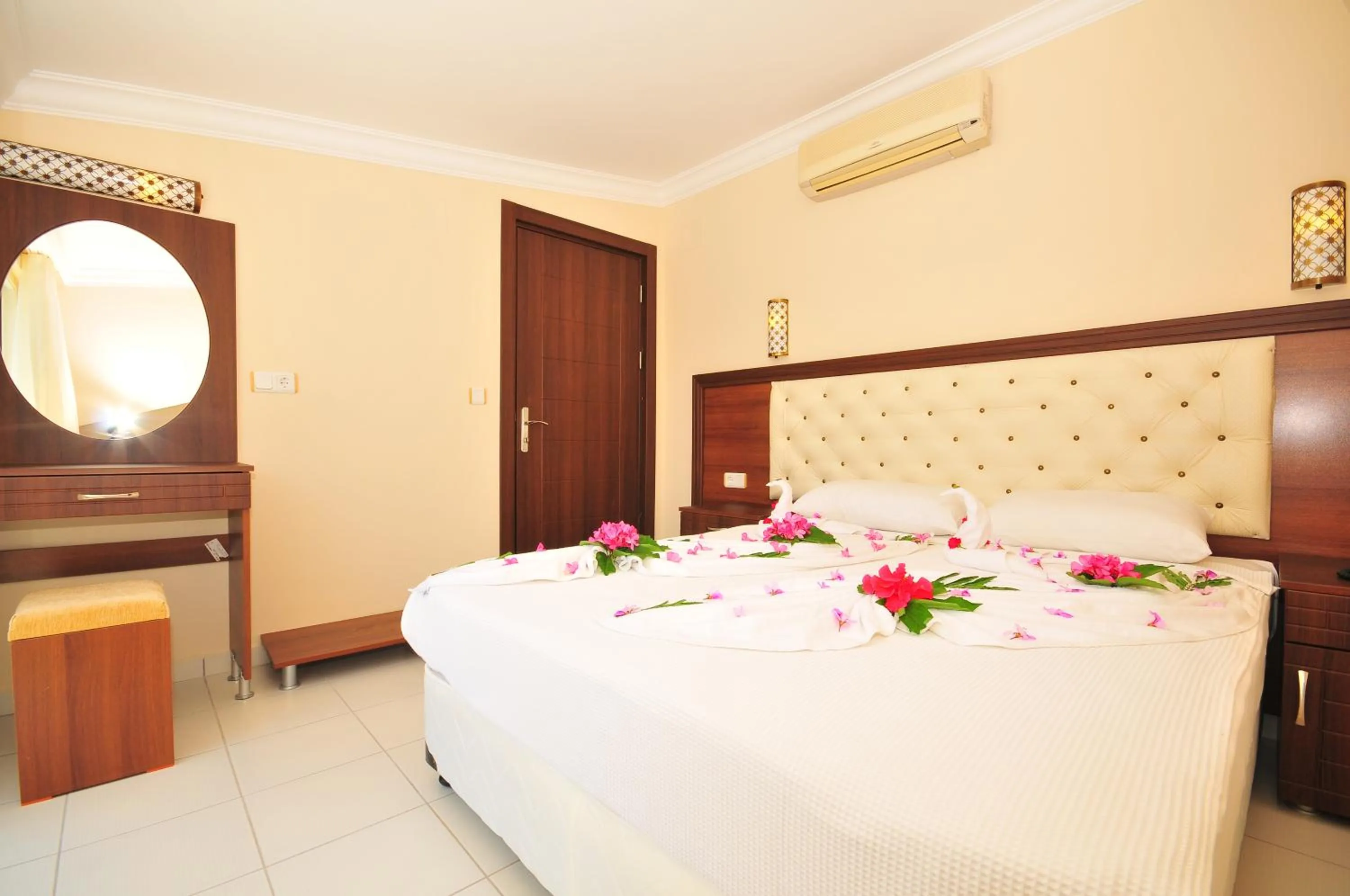 Bedroom, Bed in Ozturk Apart Hotel