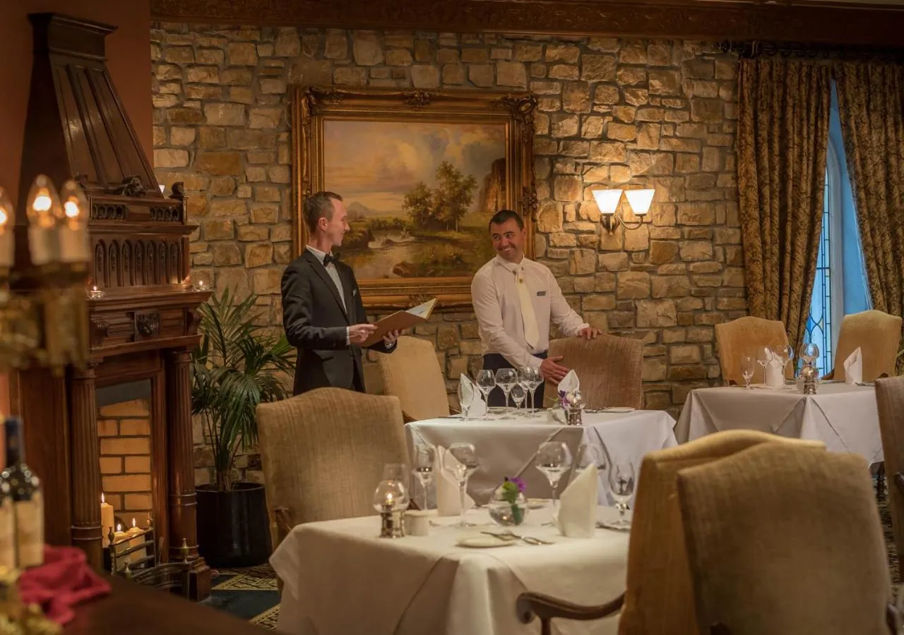 Restaurant/places to eat in Lough Rynn Castle