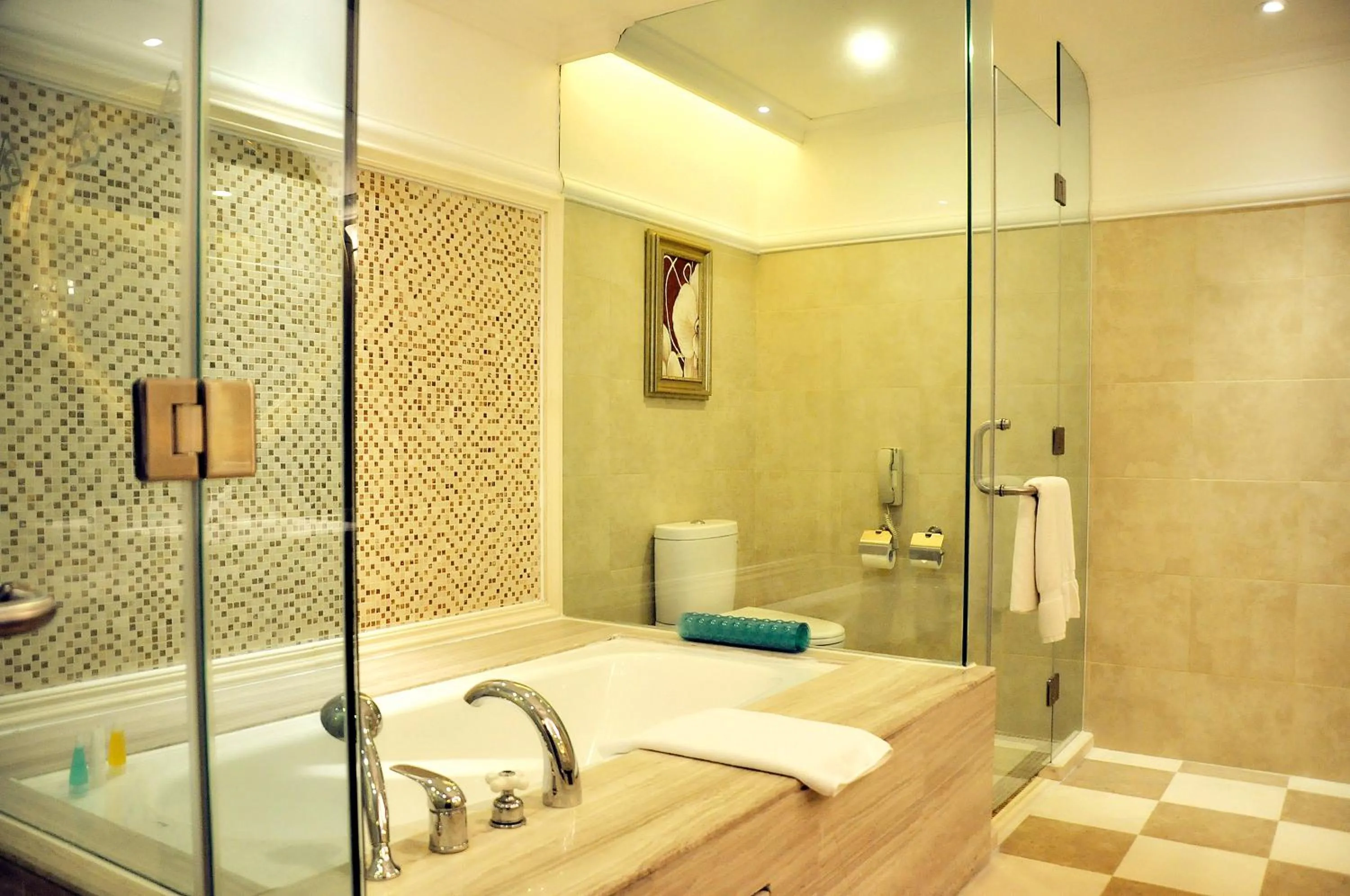 Bathroom in Xiamen Royal Victoria Hotel