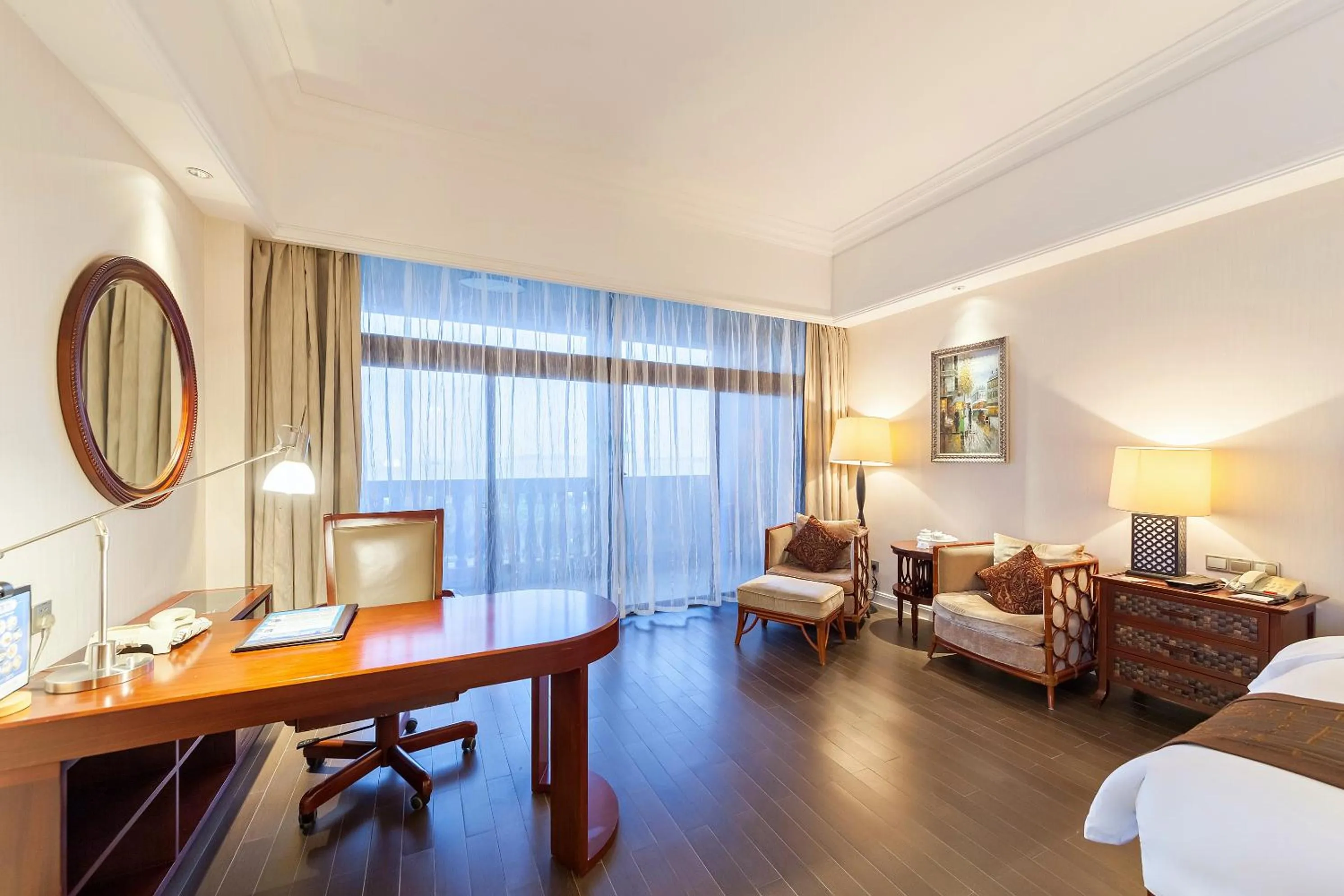 Seating area in Xiamen Royal Victoria Hotel