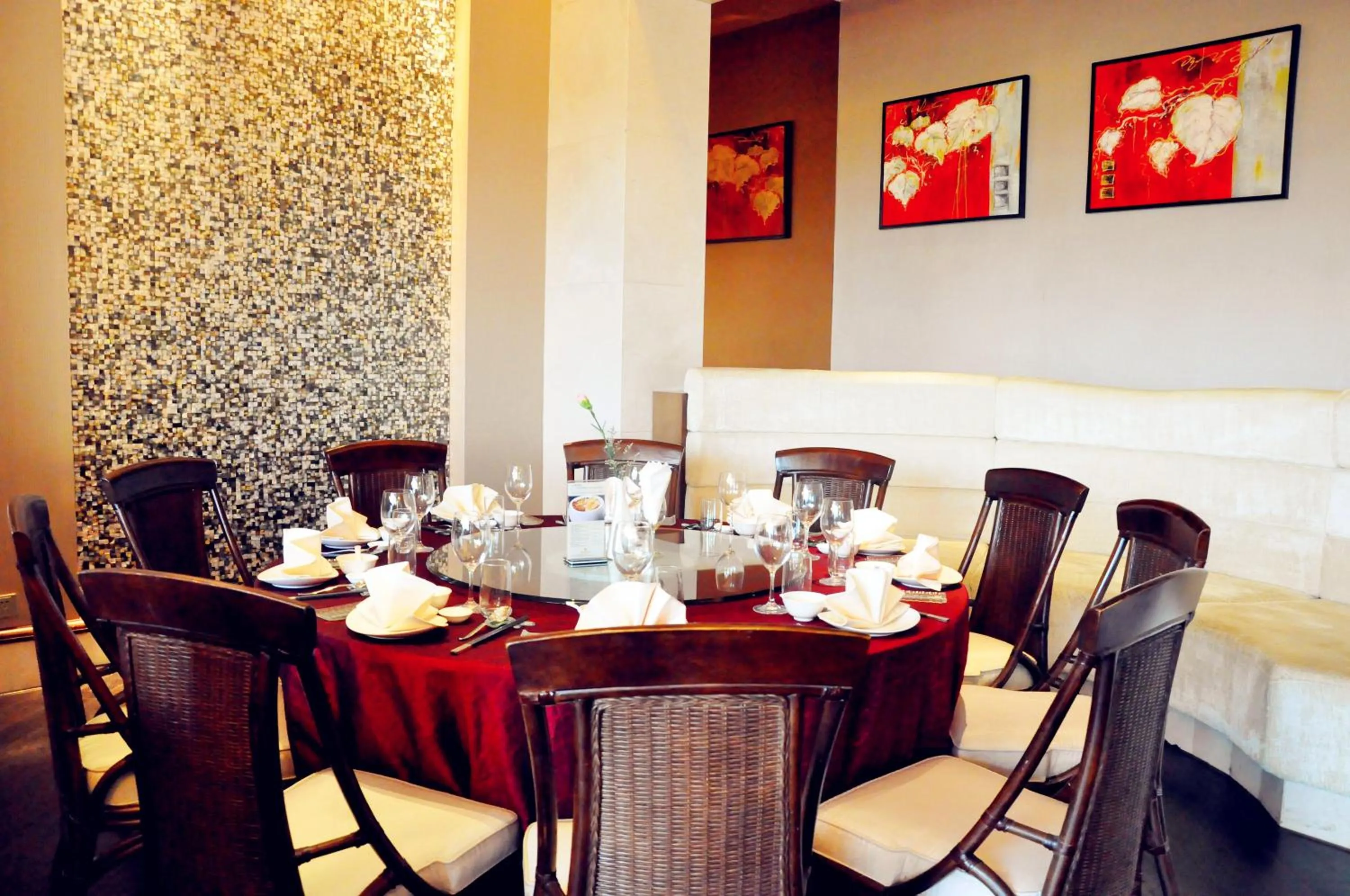 Restaurant/places to eat in Xiamen Royal Victoria Hotel