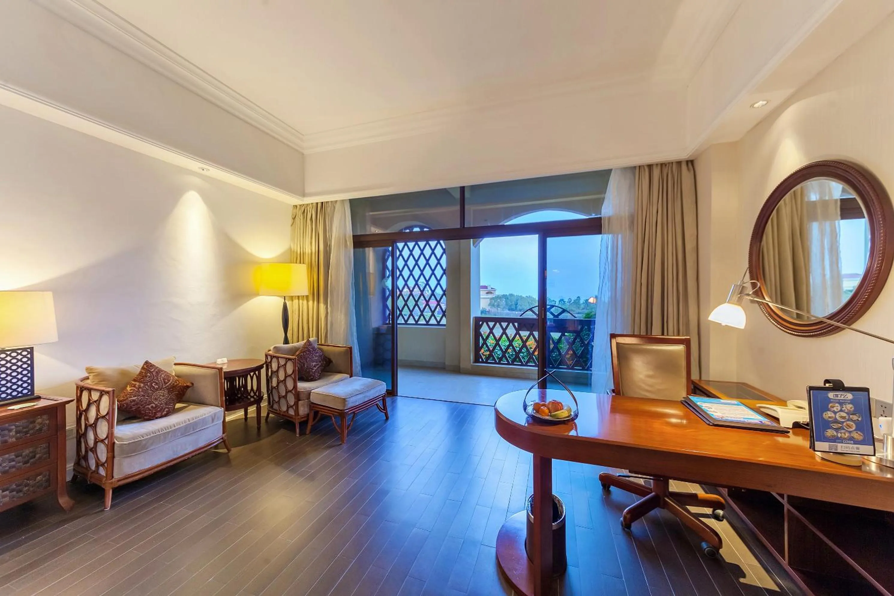 Seating area in Xiamen Royal Victoria Hotel