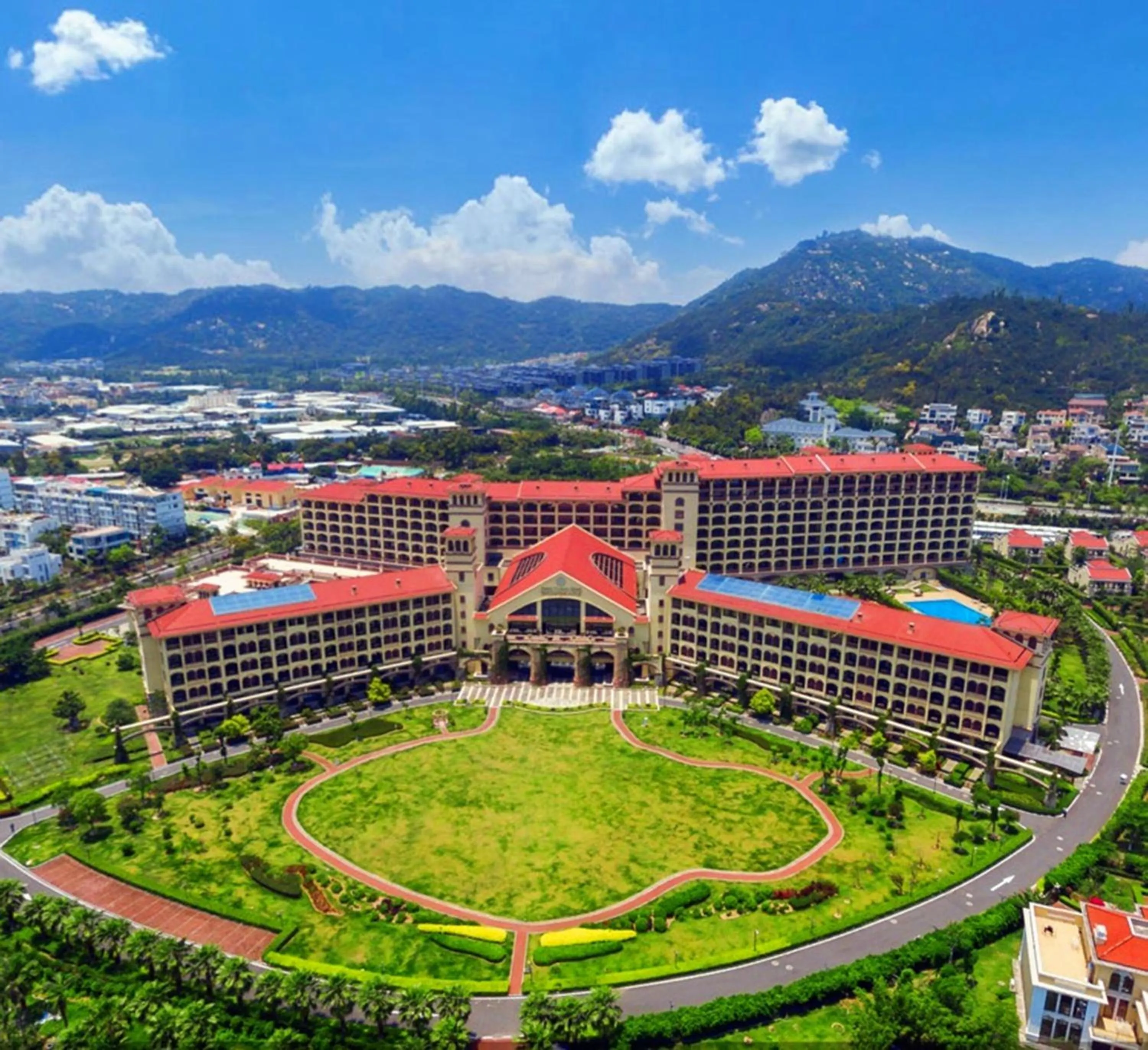 Property building in Xiamen Royal Victoria Hotel