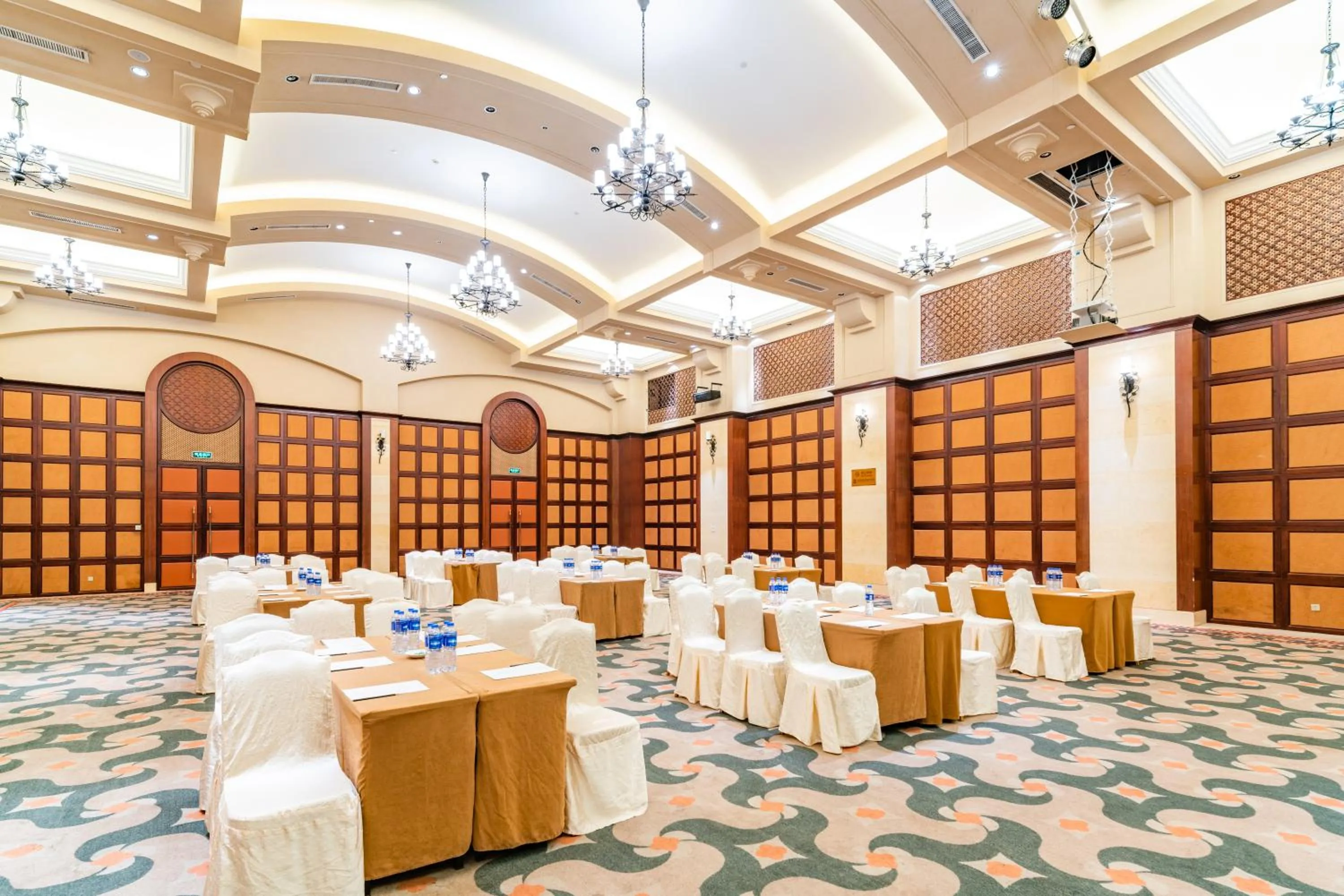 Banquet/Function facilities in Xiamen Royal Victoria Hotel