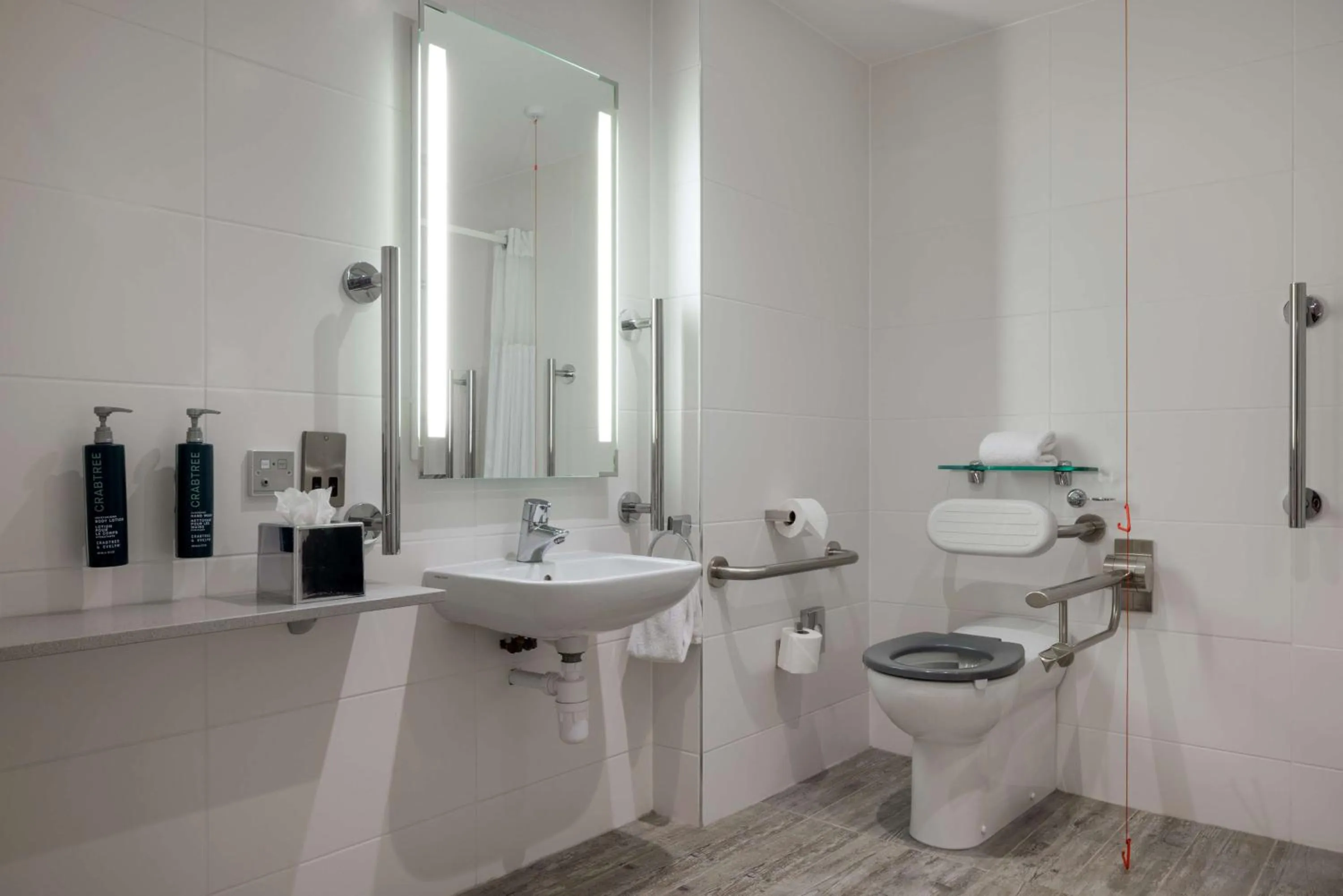 Bathroom in Hilton Garden Inn Dublin City Centre