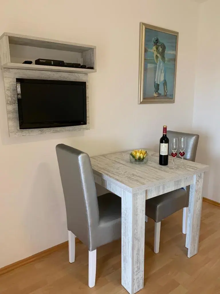 Triple Room with Balcony 311 in Villa Natalija Triple Room with Balcony 311 in Villa Natalija