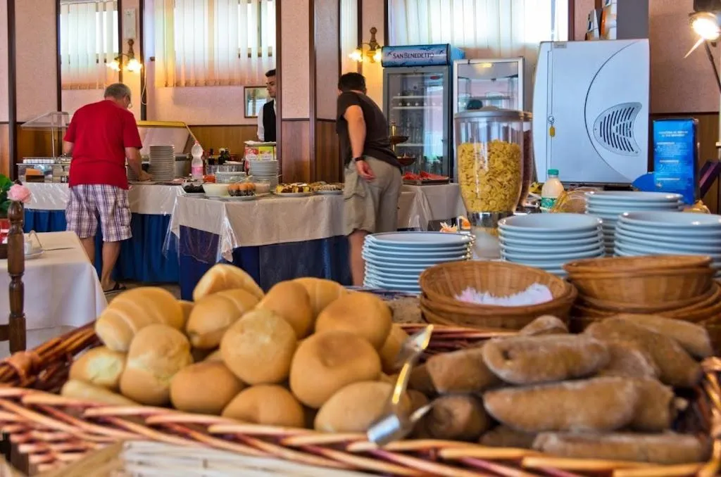 Breakfast in Hotel Bianchi