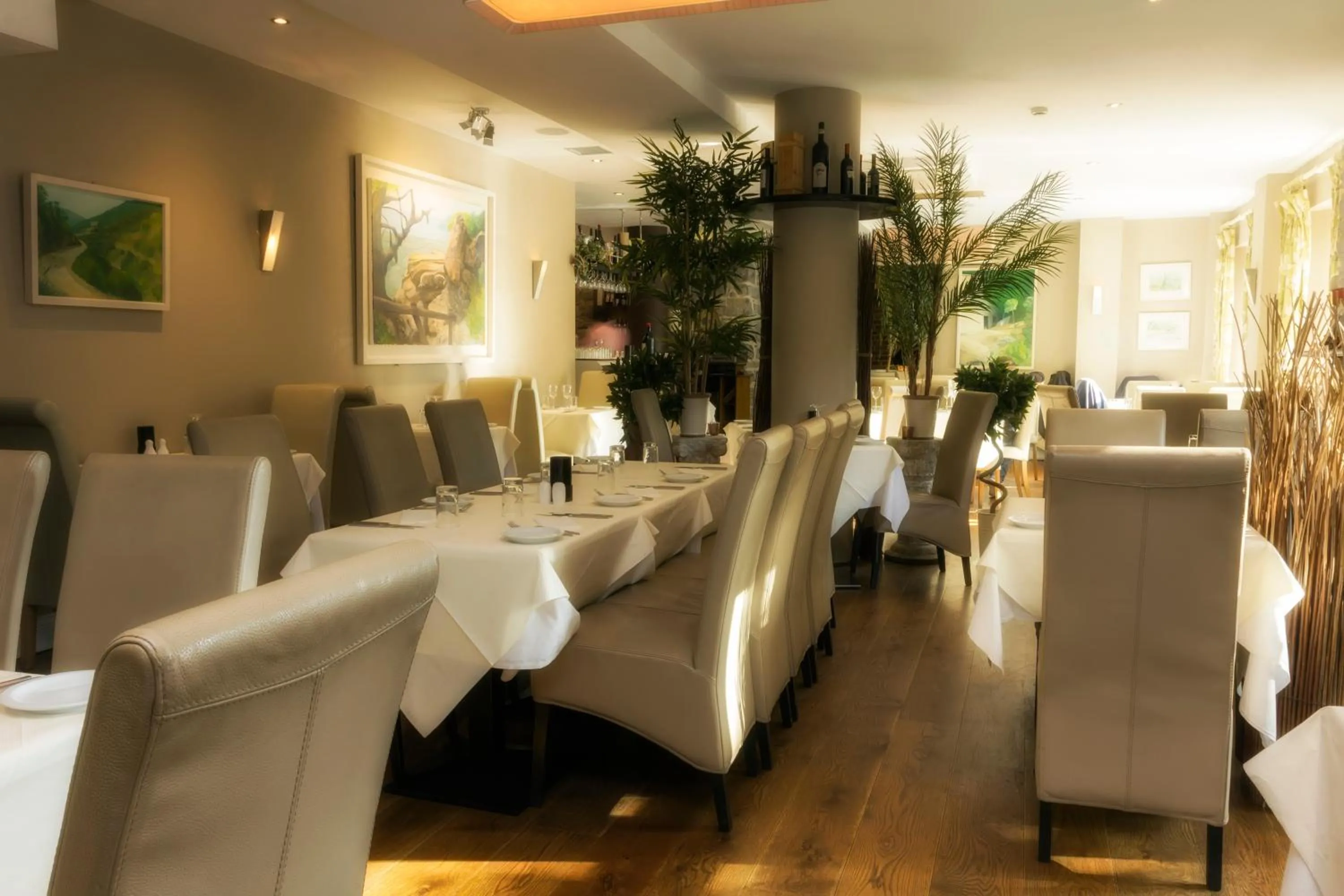 Restaurant/places to eat in The Coach House Hotel