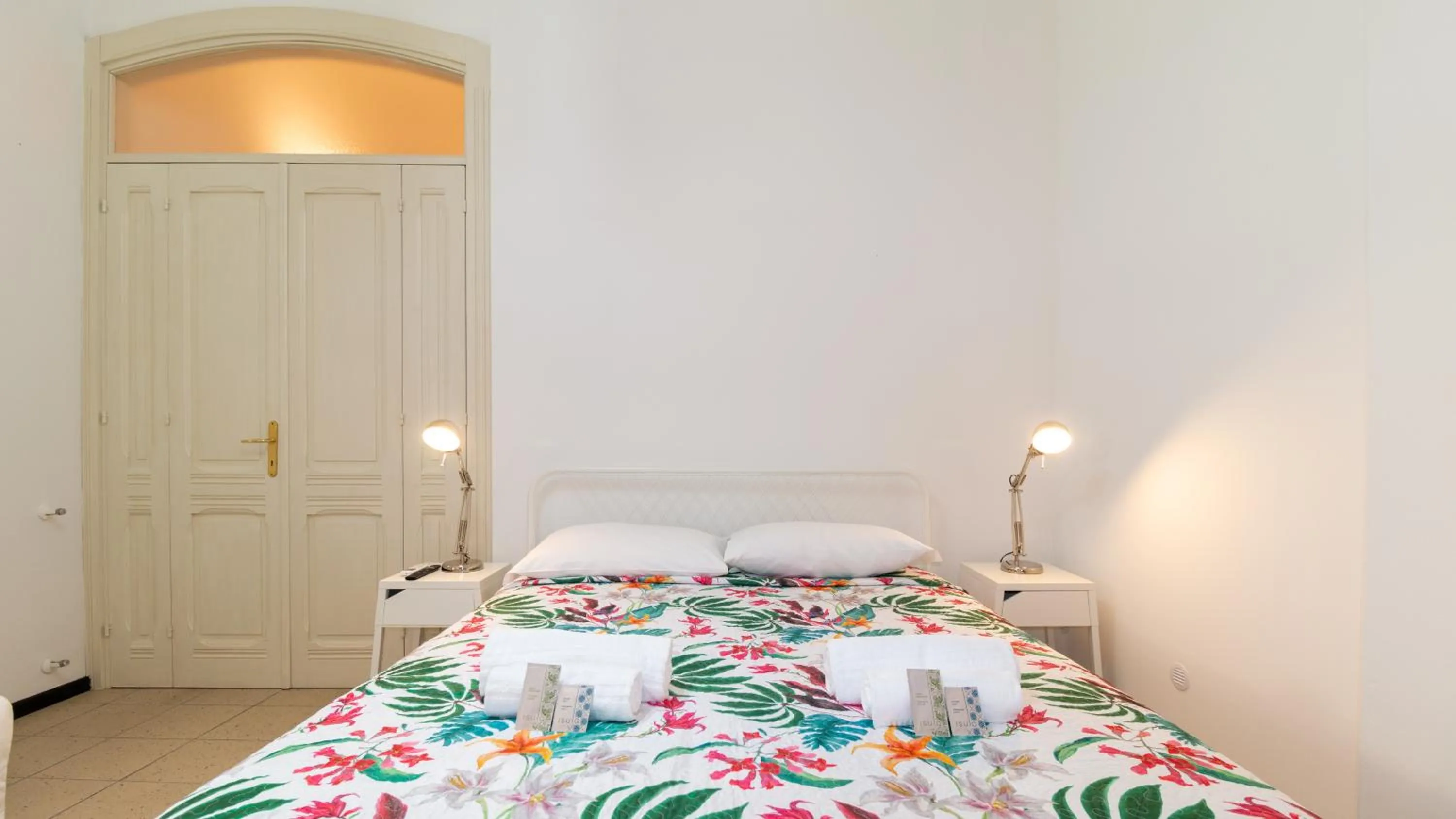 Bedroom, Bed in Affittacamere Juighissa Leonora