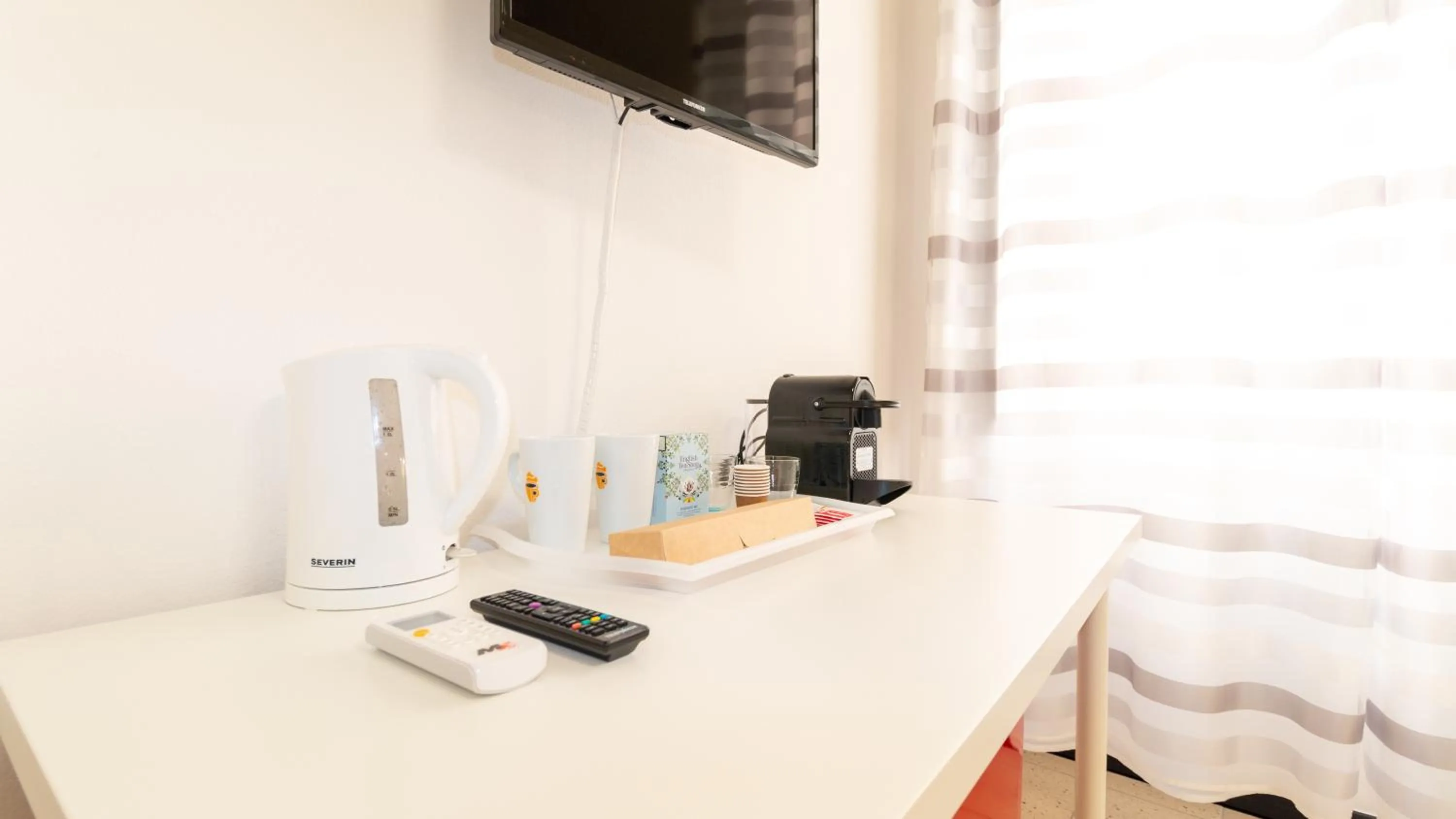 Coffee/tea facilities, Bed in Affittacamere Juighissa Leonora