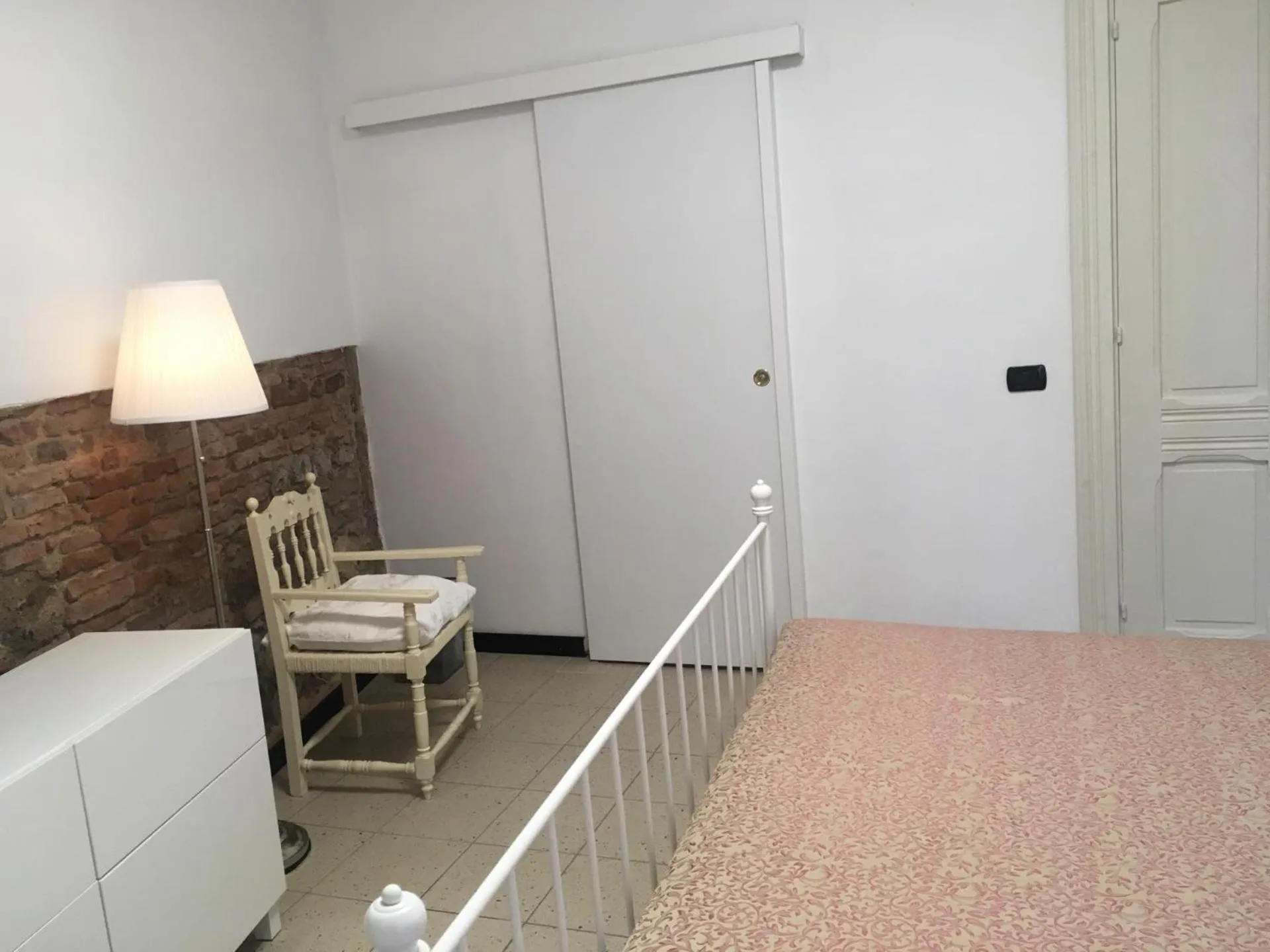 Photo of the whole room in B&B Juighissa Leonora