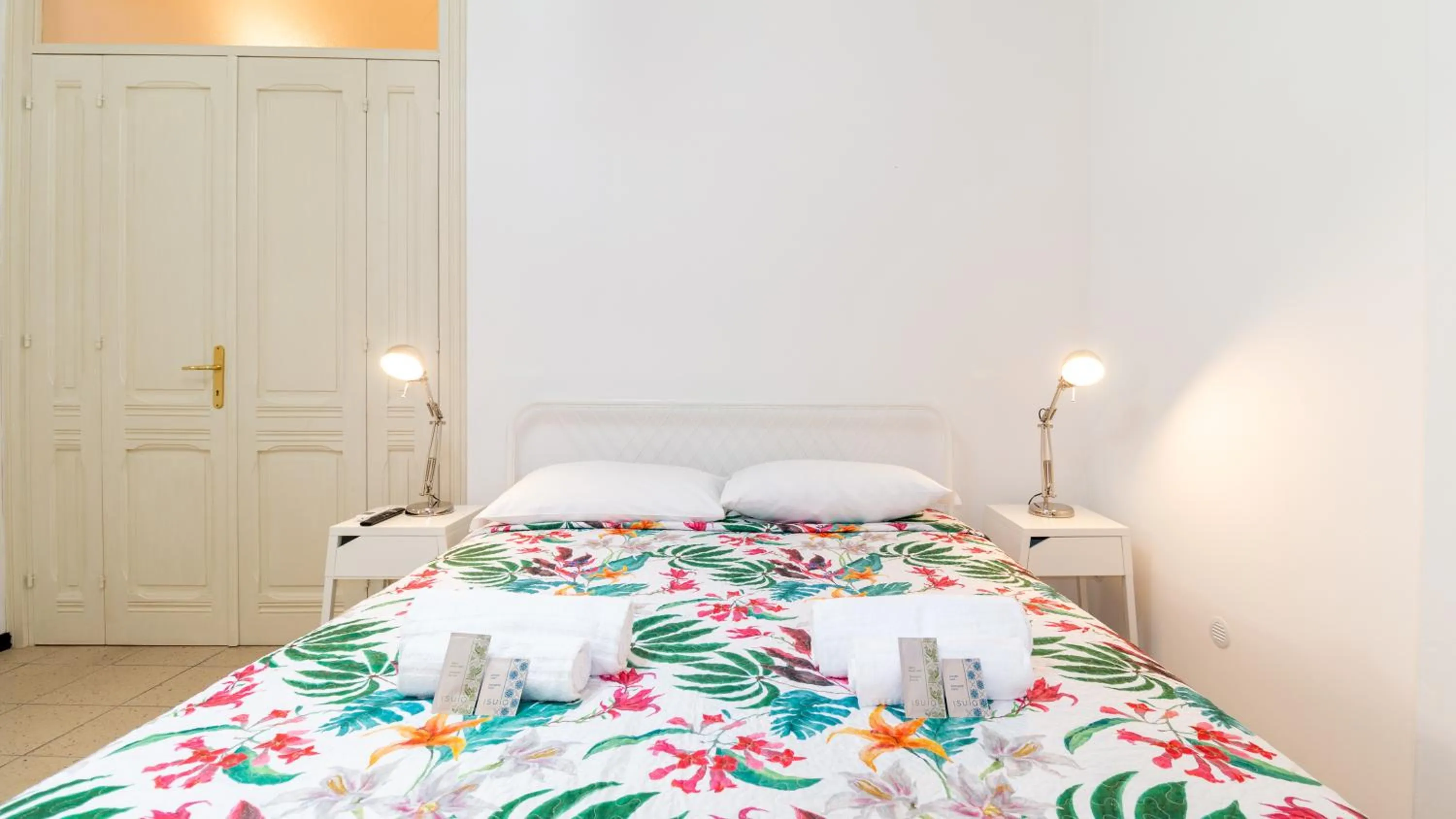 Bedroom, Bed in Affittacamere Juighissa Leonora