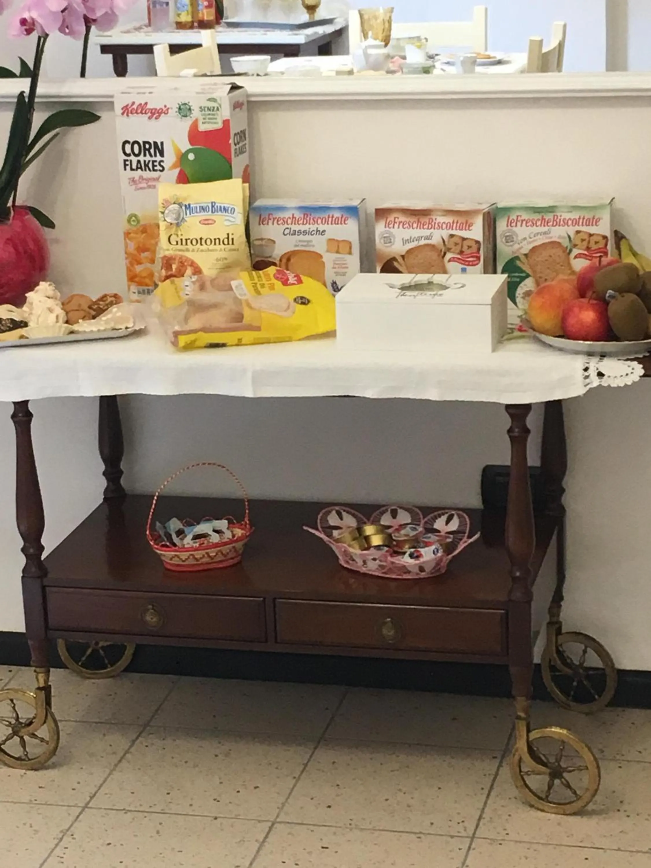 Communal kitchen in B&B Juighissa Leonora