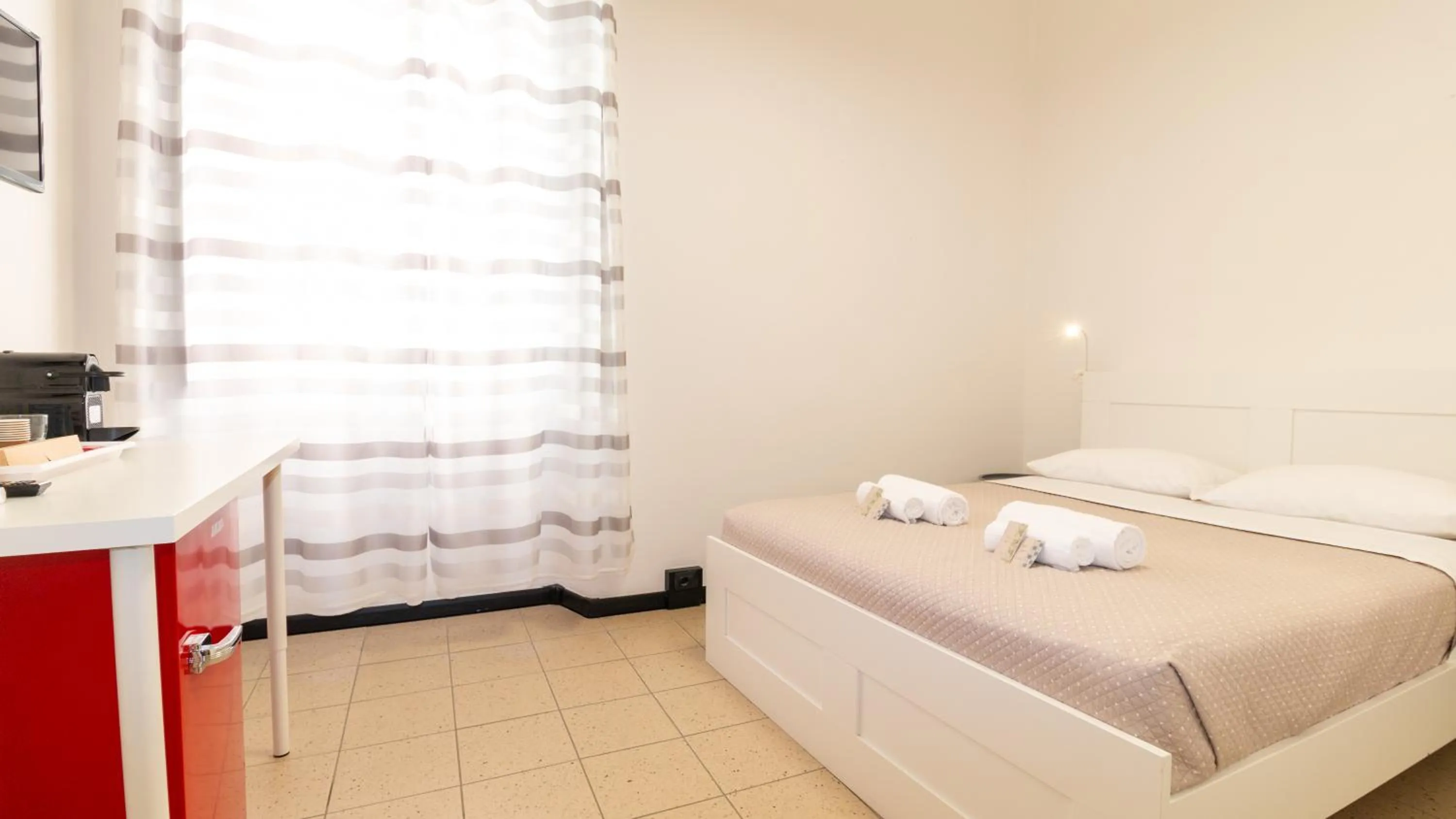 Bedroom, Bed in Affittacamere Juighissa Leonora