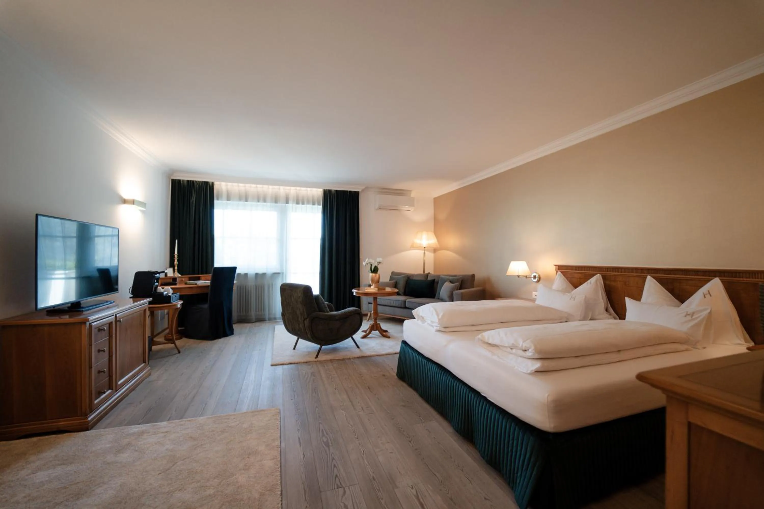 Photo of the whole room, Bed in Hotel Hanswirt