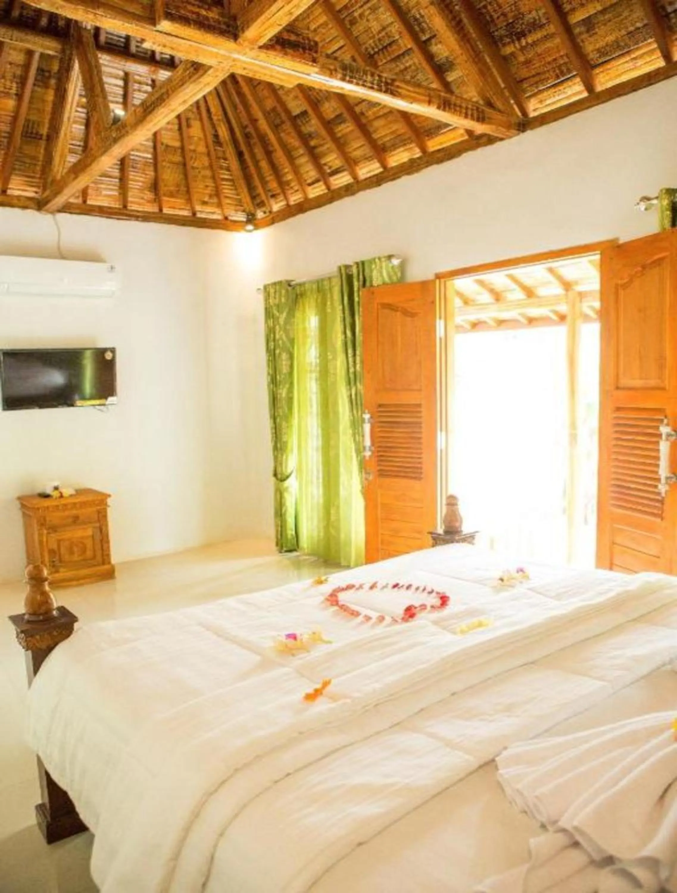 Living room, Bed in Green Kubu Asri Villa