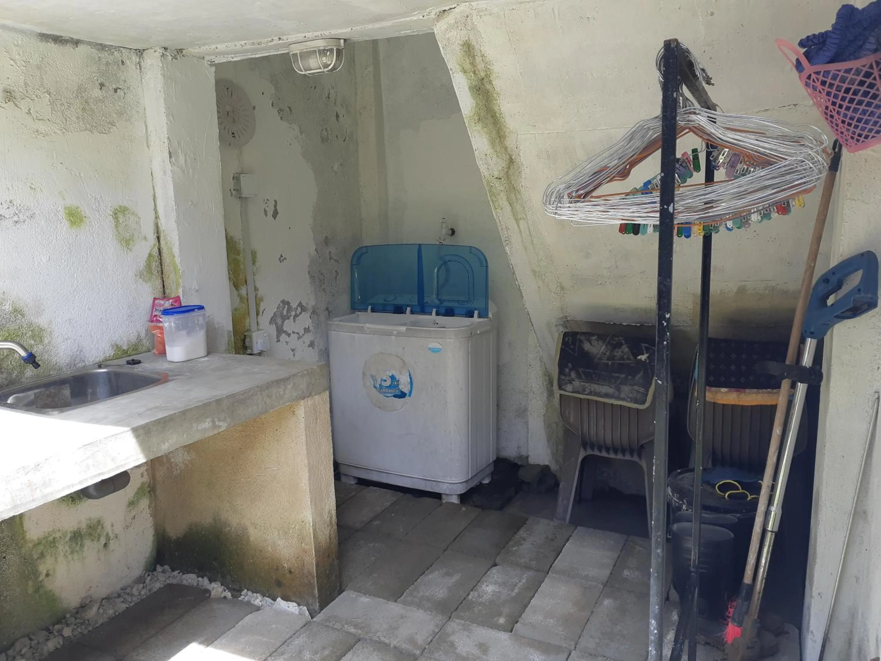 laundry in Siril Guesthouse Hostel