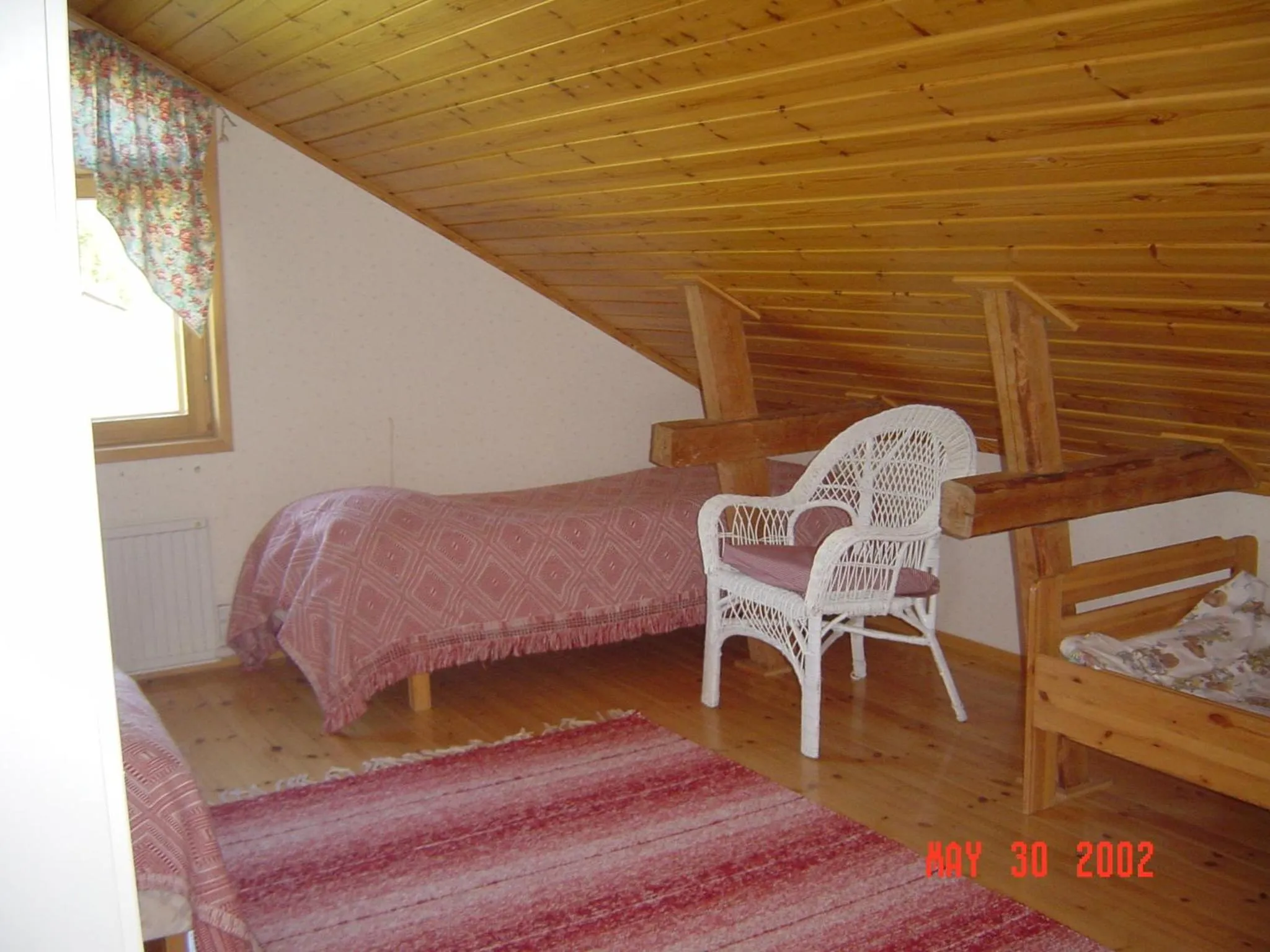 Photo of the whole room in Hyvölän Talo