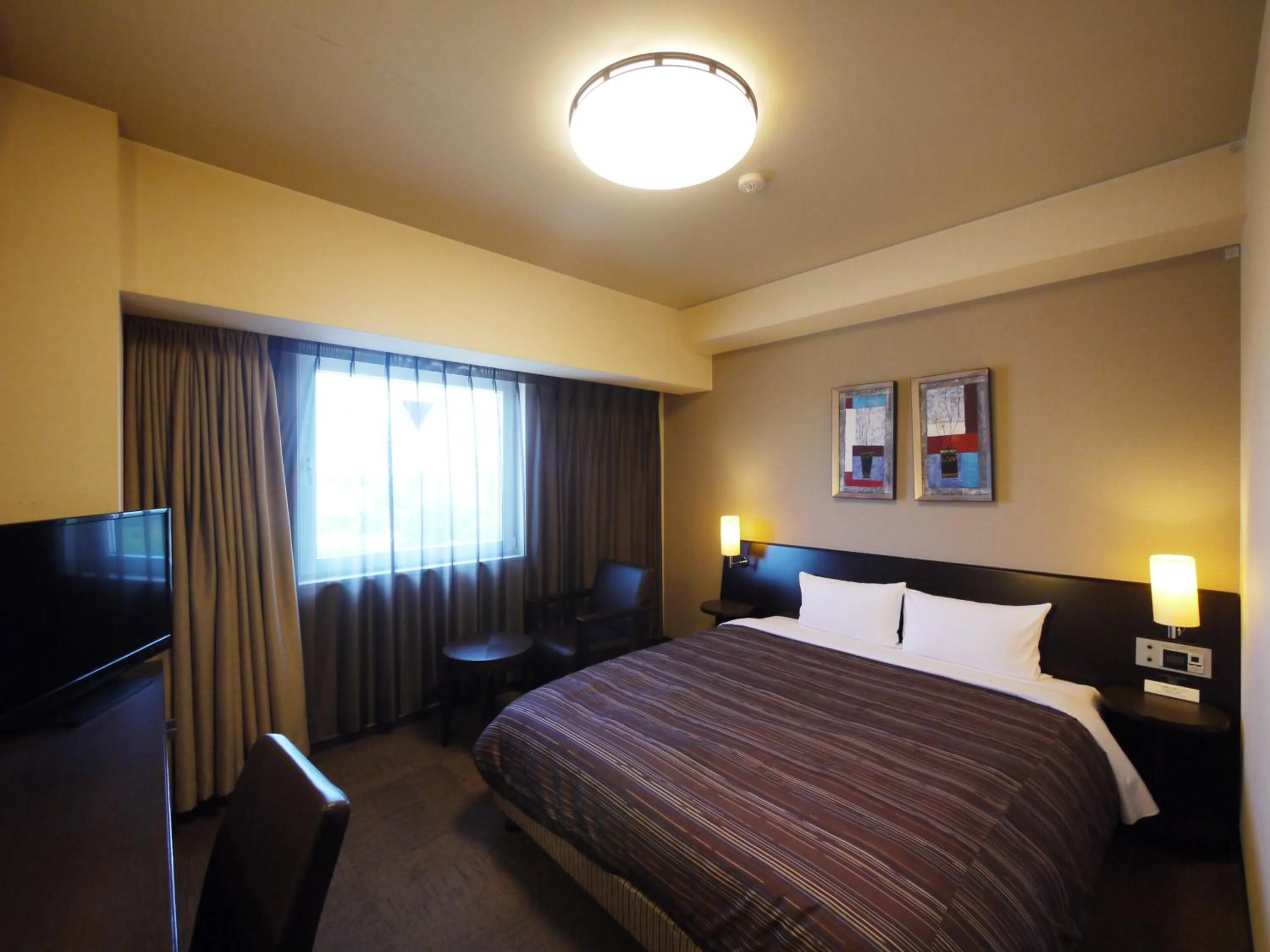 Bedroom, Bed in Hotel Route-Inn Mito Kencho-mae