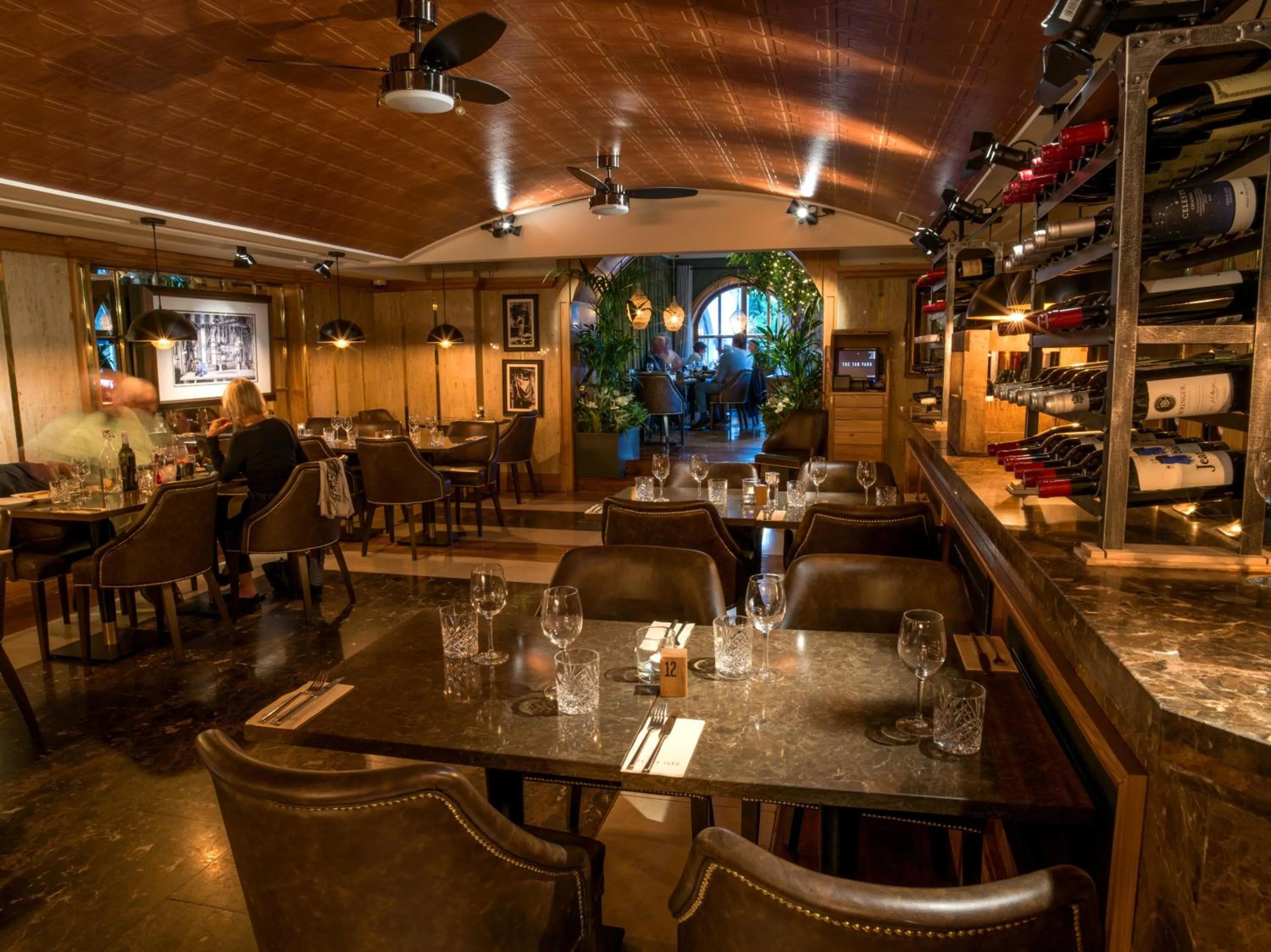 Restaurant/places to eat in Killarney Plaza Hotel & Spa