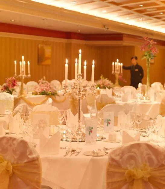 Banquet/Function facilities in Killarney Avenue