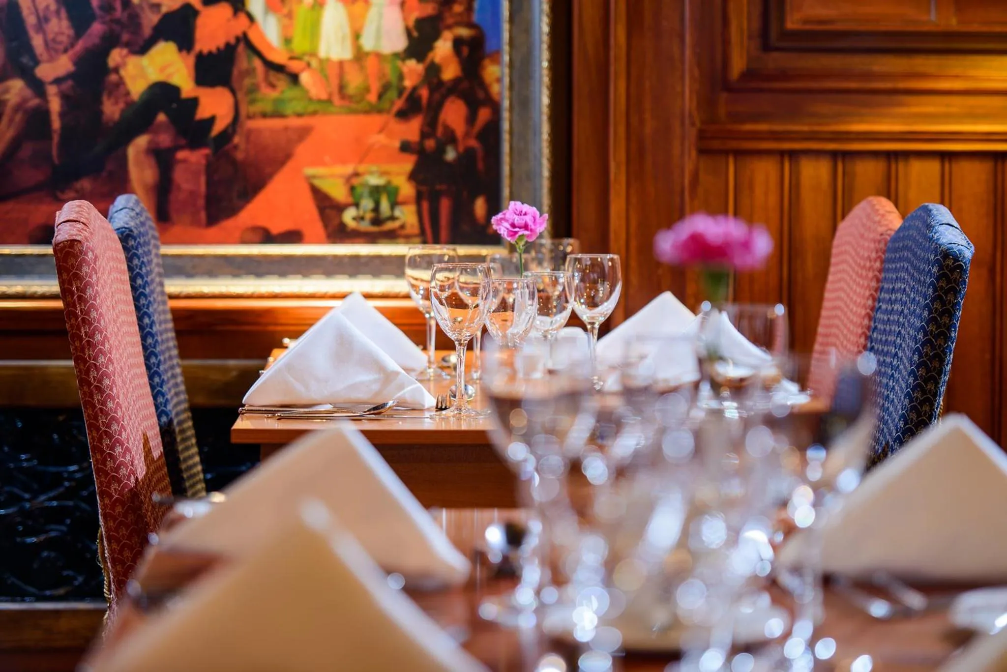 Restaurant/places to eat in Killarney Avenue