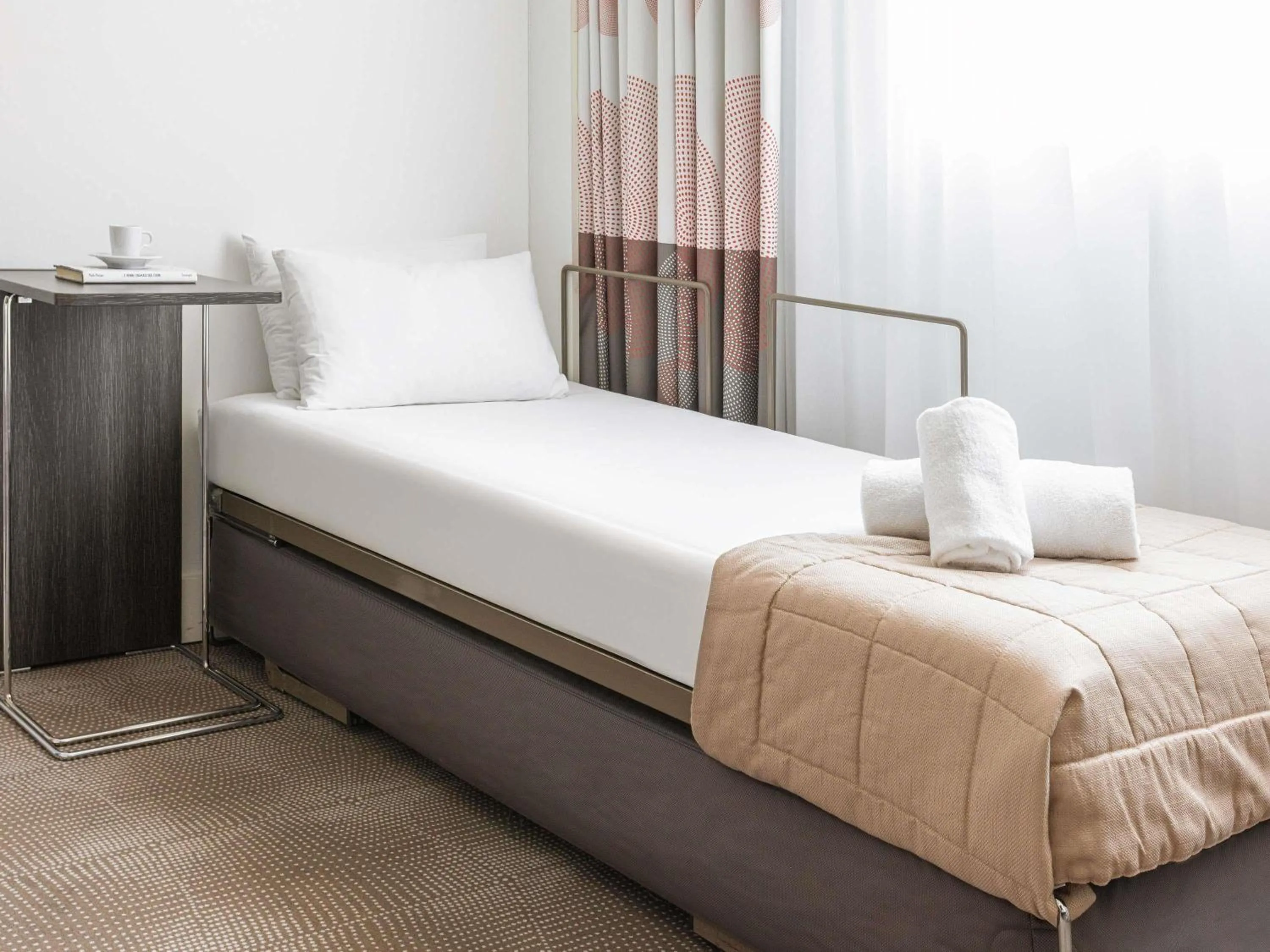 Bedroom, Bed in Novotel Lugano Paradiso