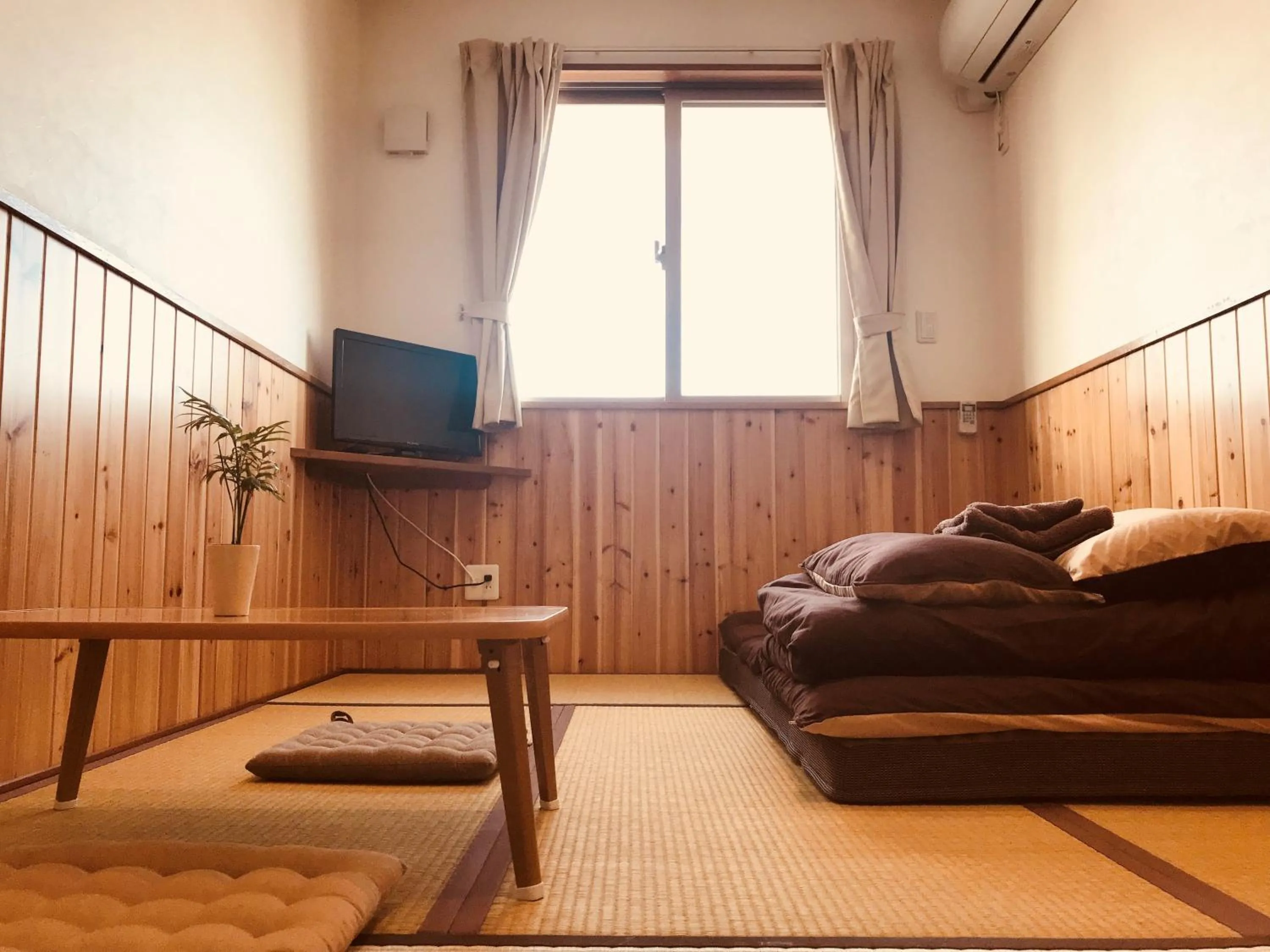 Photo of the whole room, Bed in Hostel Mosura no Tamago