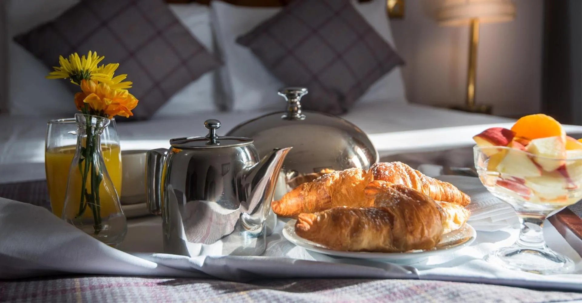 Breakfast, Bed in The Villa Rose Hotel & V-Spa