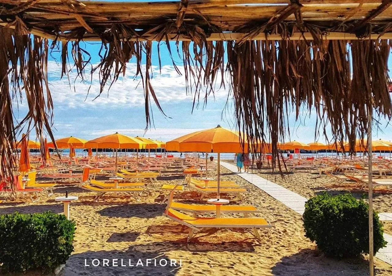 Beach in Residence Cima