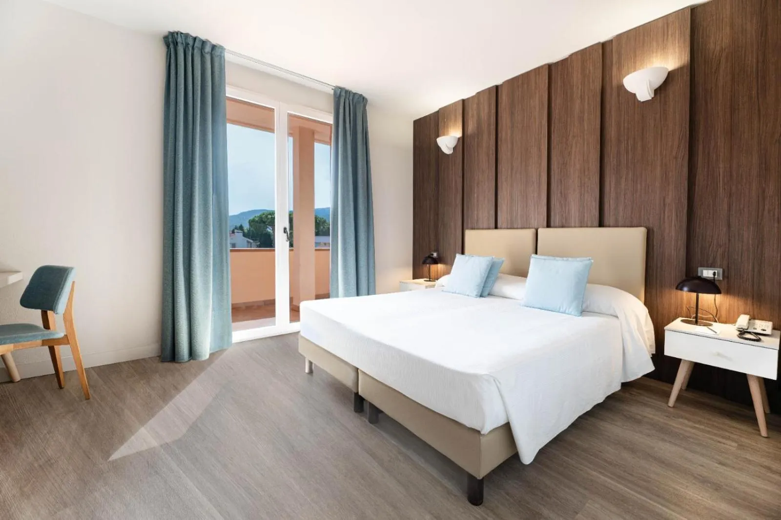 Bedroom, Bed in Hotel Riva del Sole