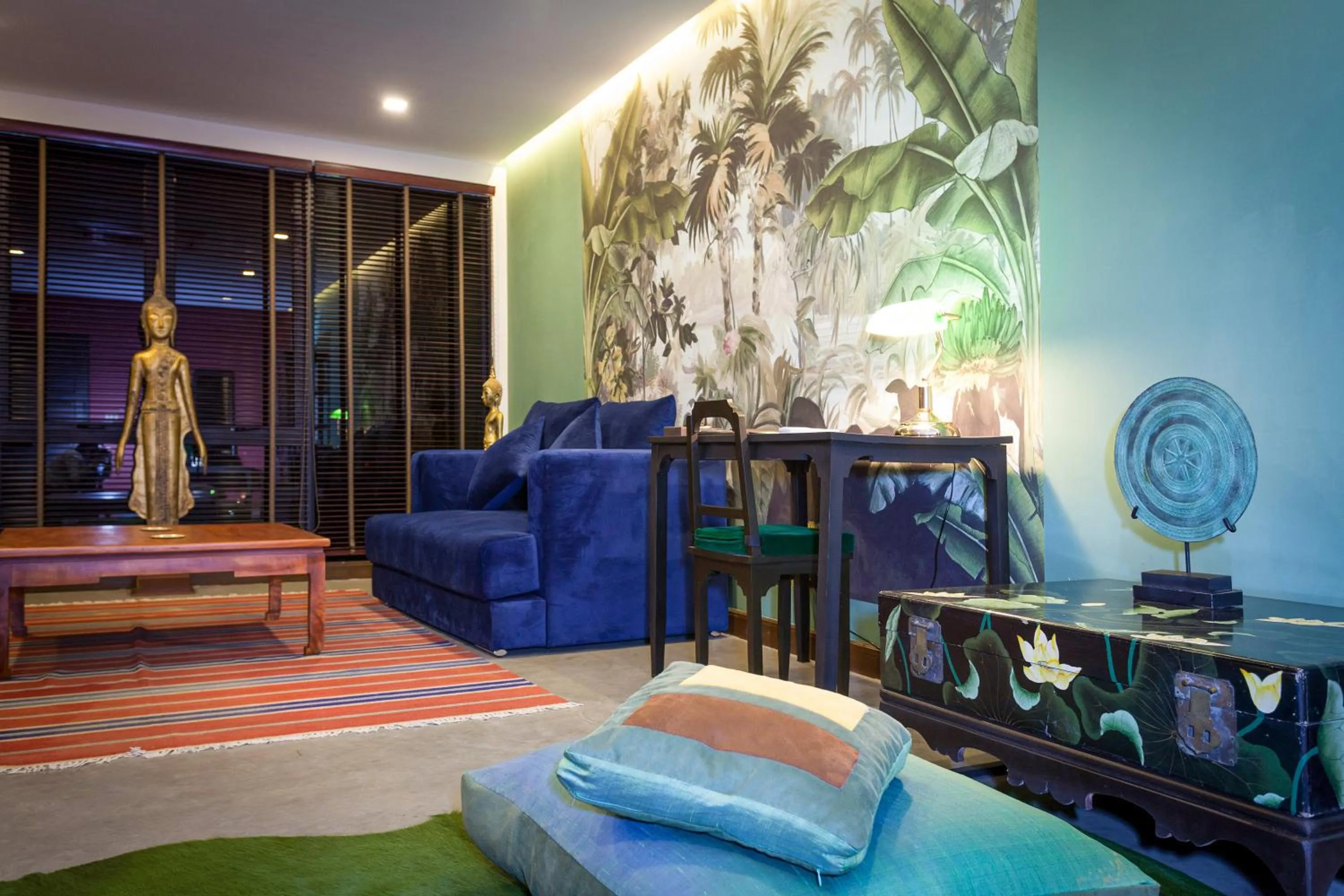 Living room in Lao Poet Hotel