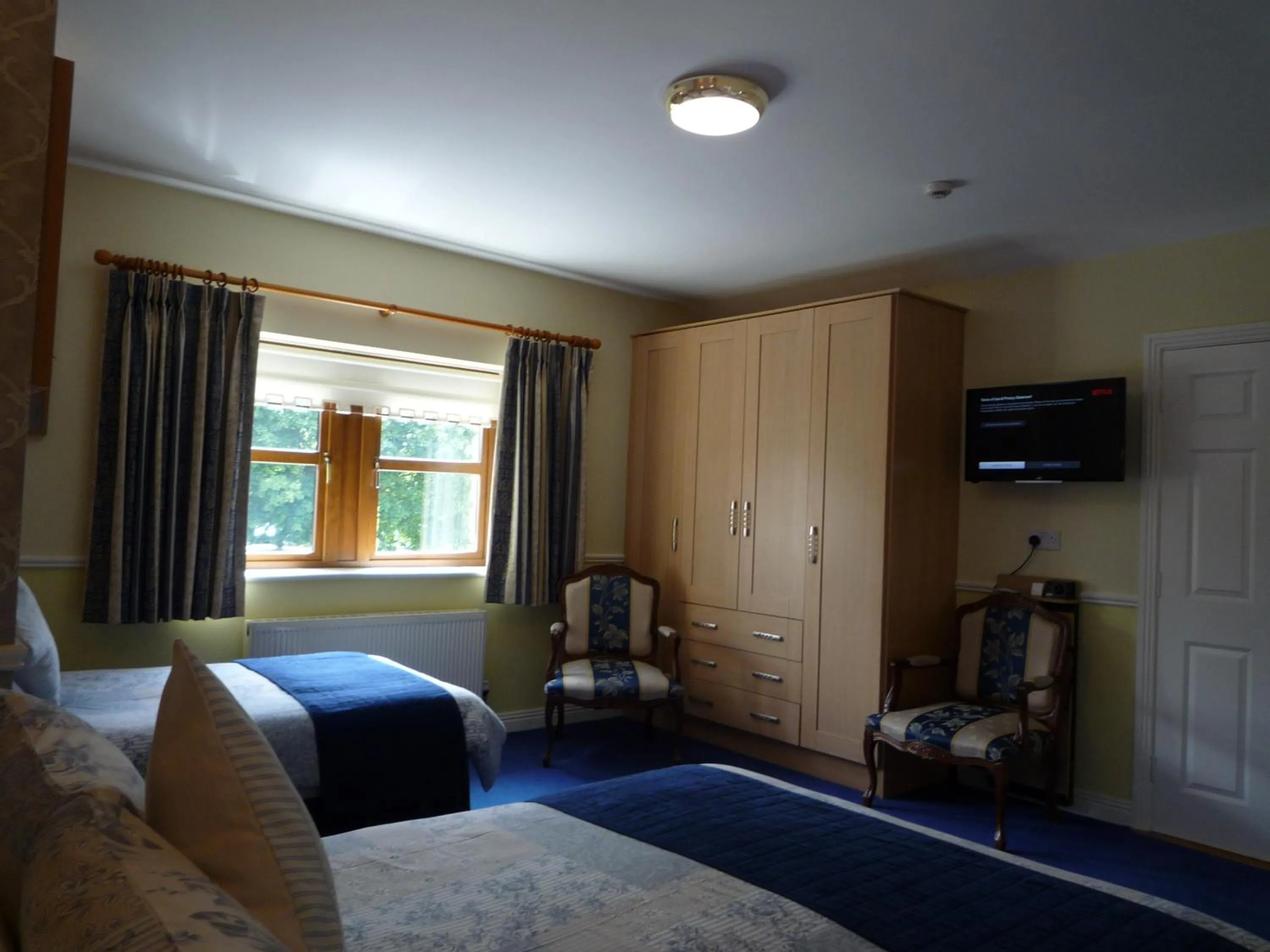 Photo of the whole room, Bed in Avlon House Bed and Breakfast