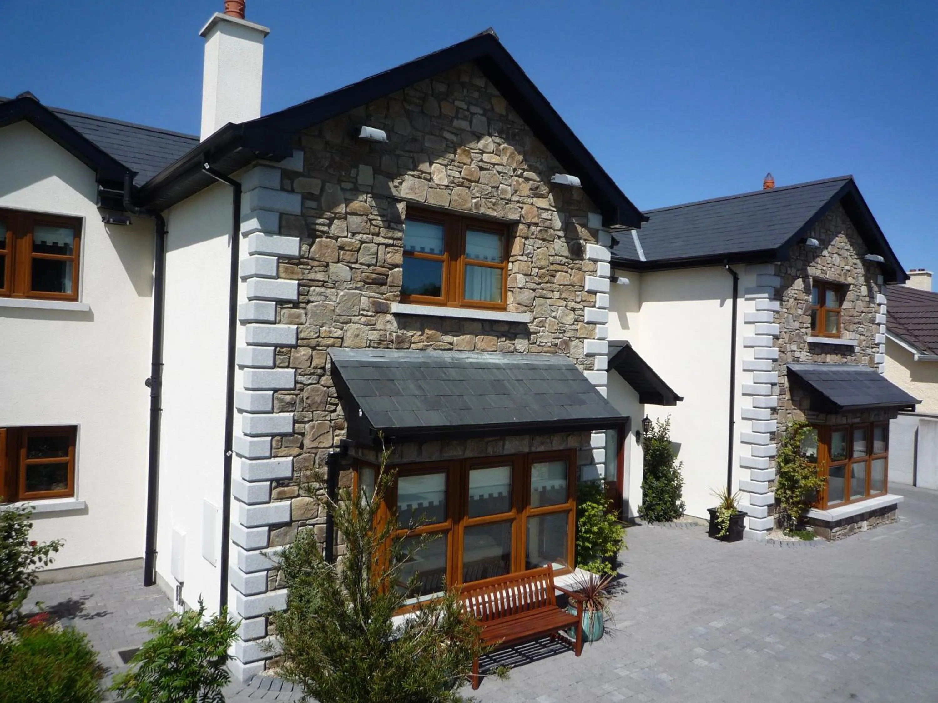 Facade/entrance in Avlon House Bed and Breakfast
