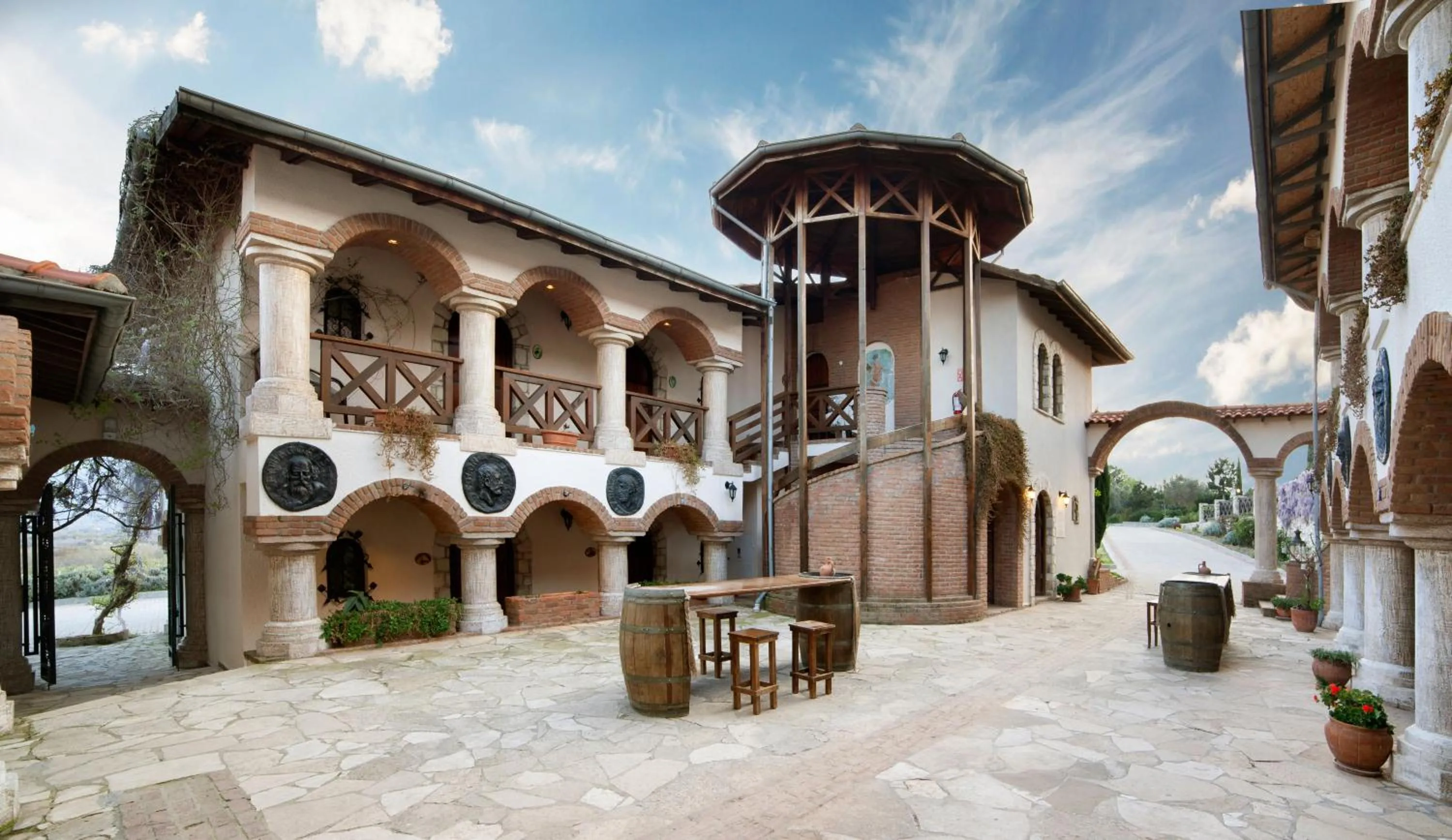 Garden in VINIFERA VINEYARDS HOTEL