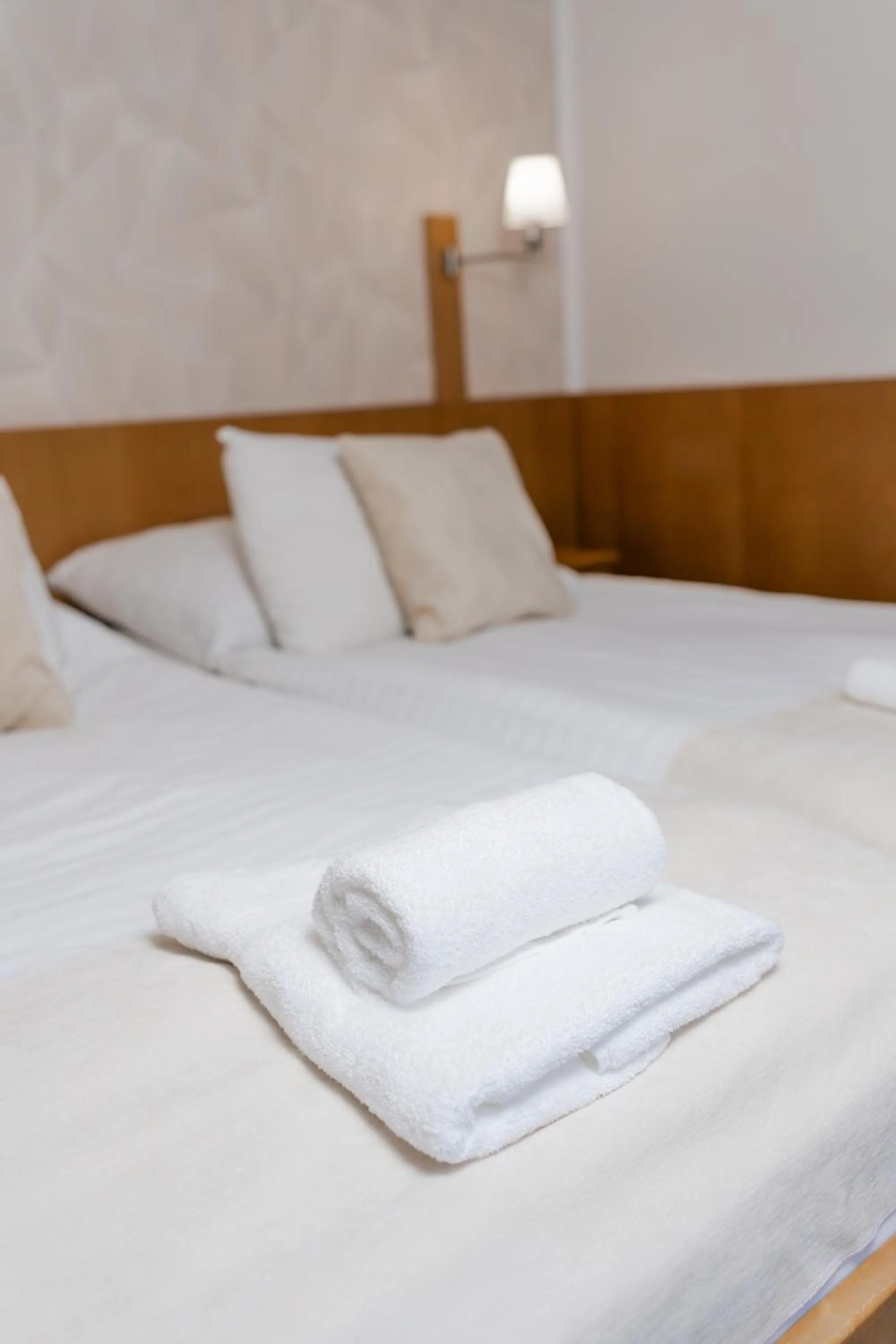 Bed in Hotel Apollon