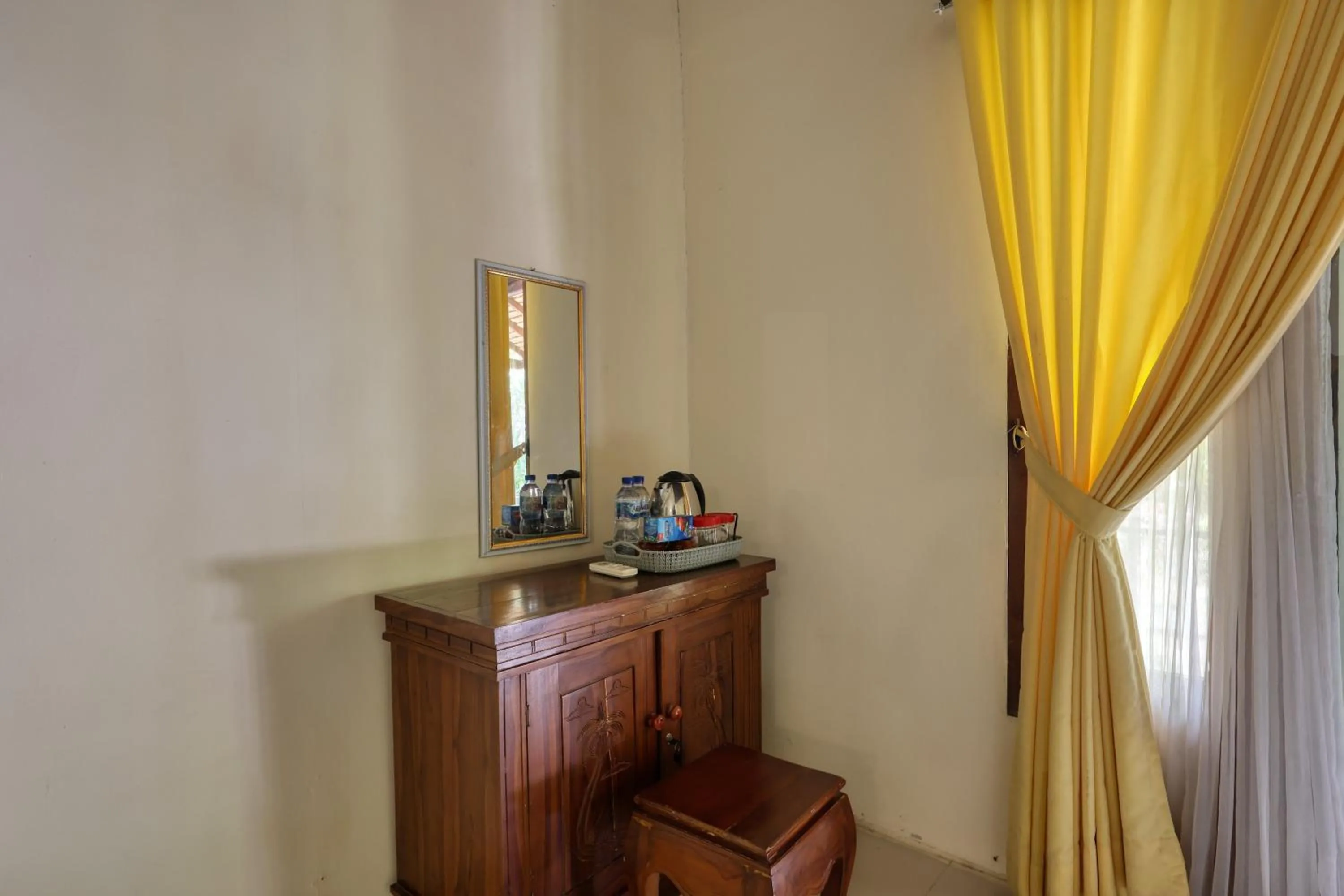 Coffee/tea facilities in Kubu Artha Bungalow Nusa Penida