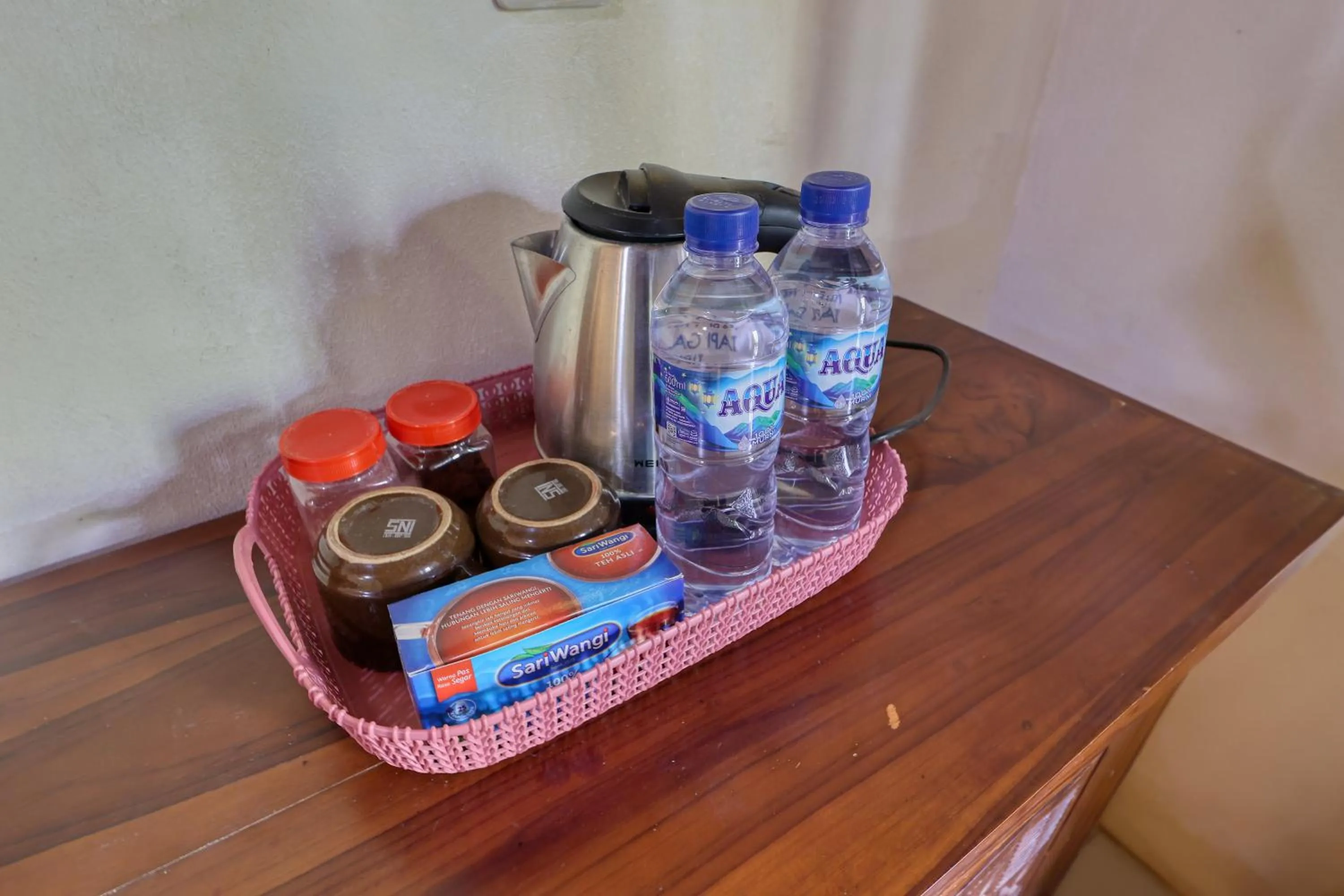 Coffee/tea facilities in Kubu Artha Bungalow Nusa Penida