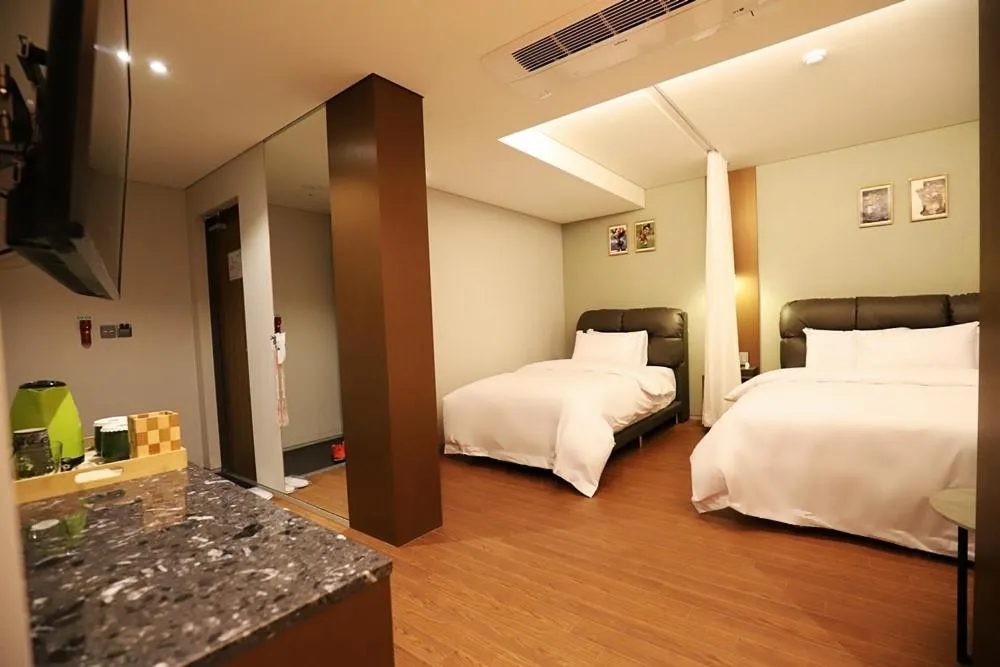 Bed in Namyangju Bukhangang dolcecasa hotel