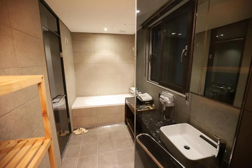 Namyangju Bukhangang dolcecasa hotel