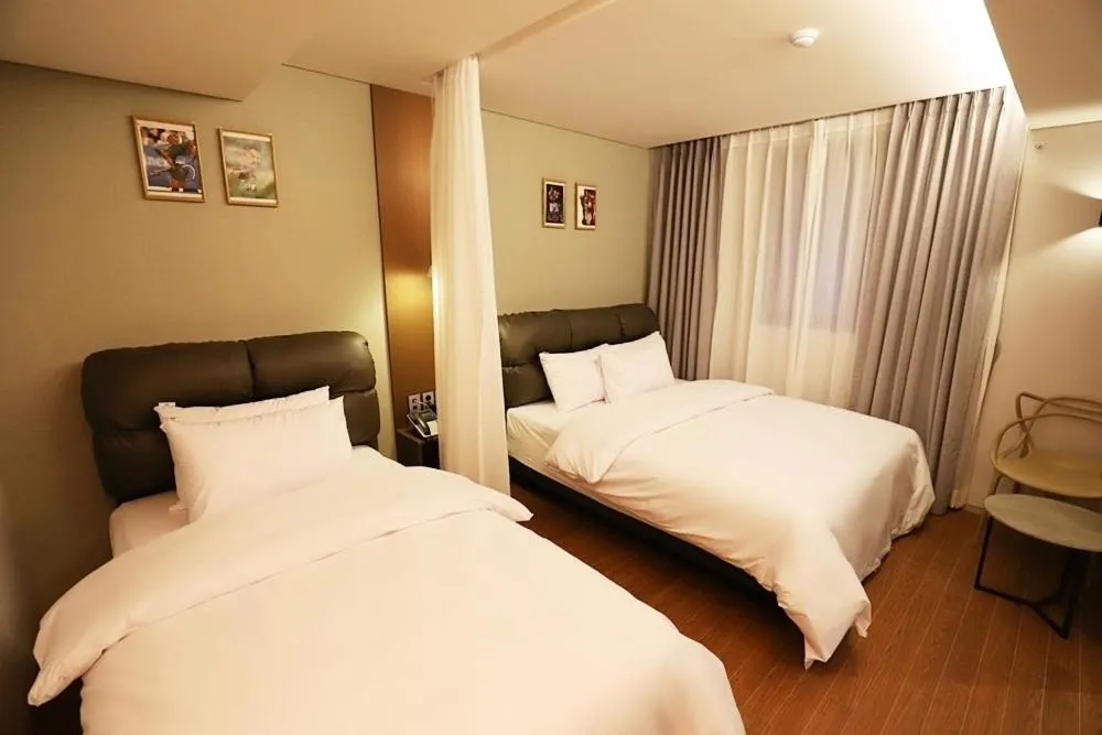 Bed in Namyangju Bukhangang dolcecasa hotel