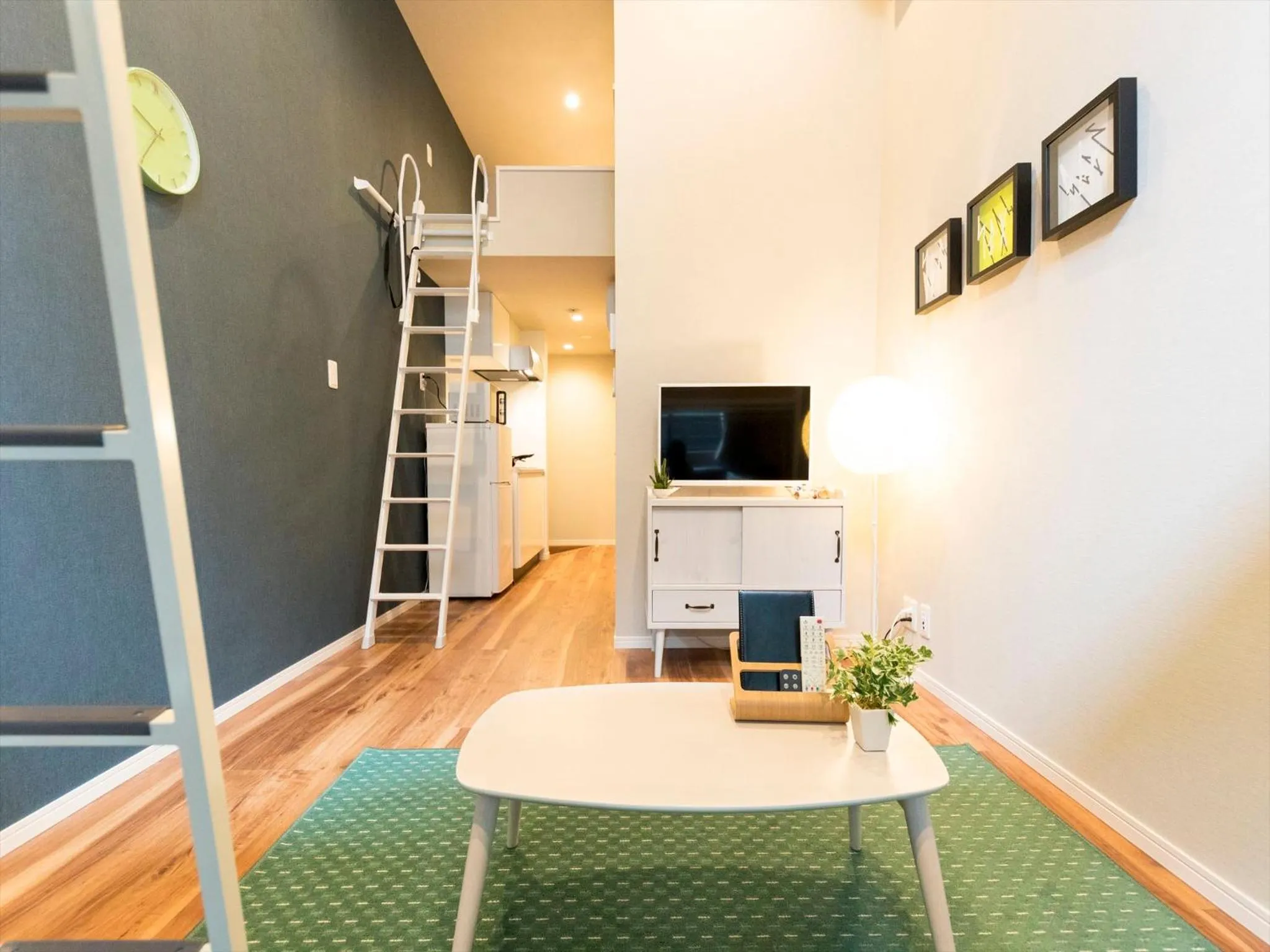 TV and multimedia in TRIP POD TSUMASHOJI