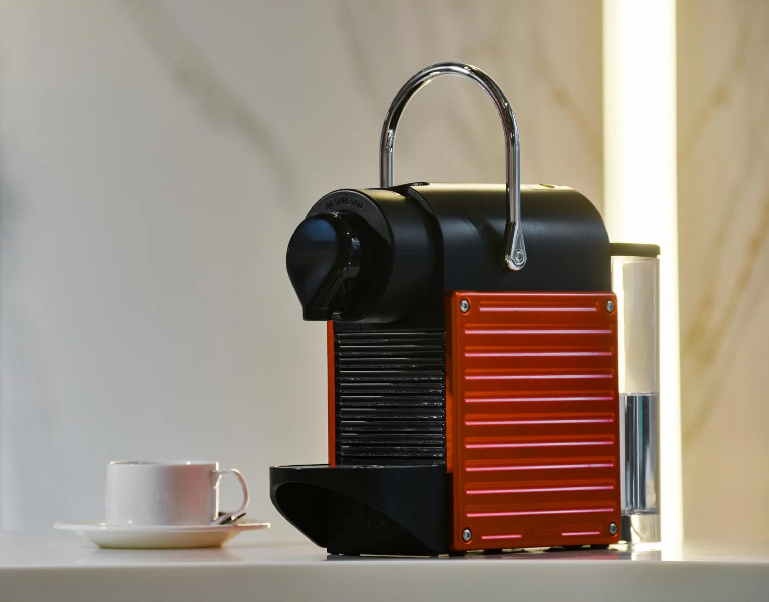 Coffee/tea facilities in Butterfly on LKF, Central