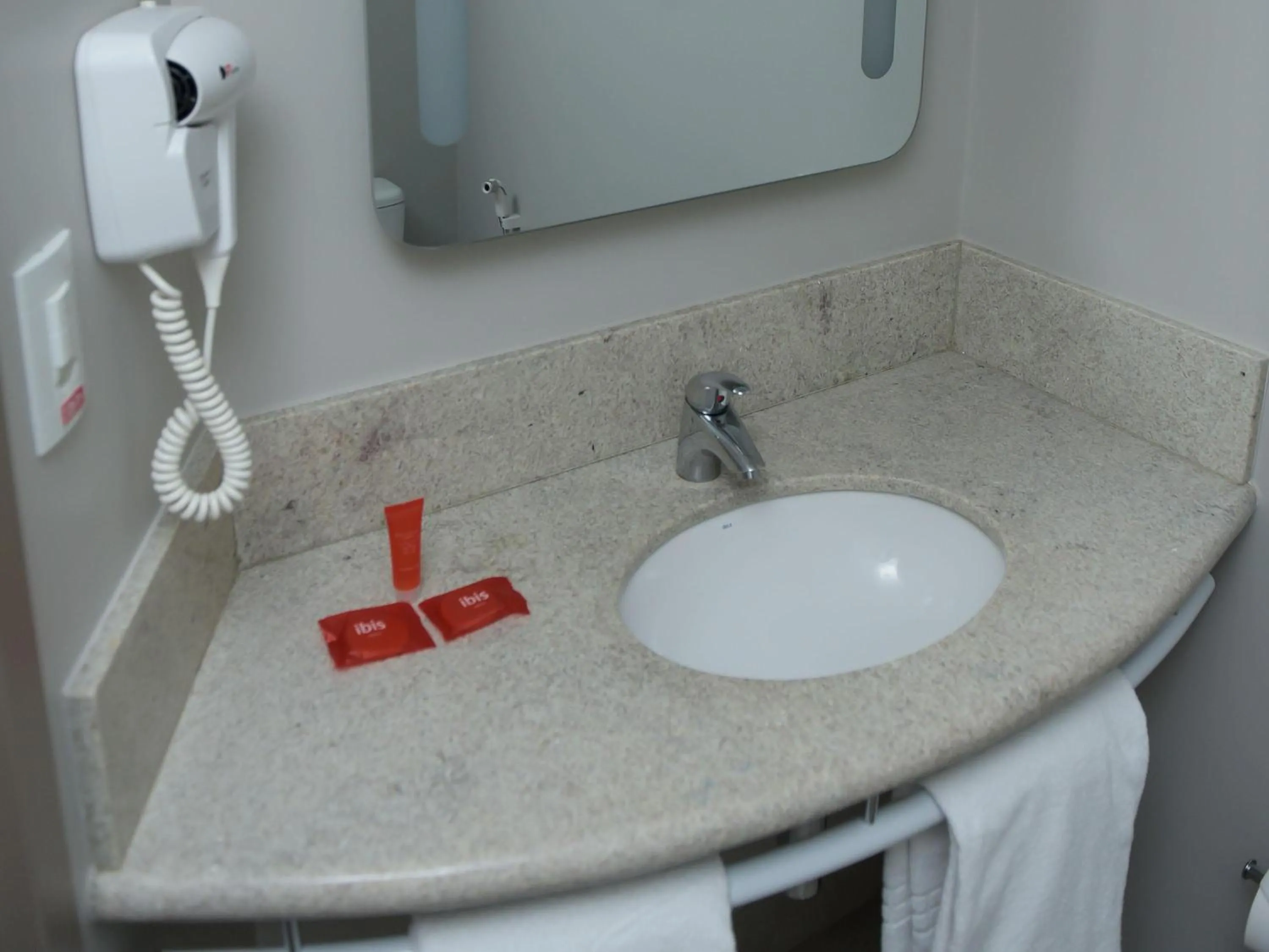 Bedroom in ibis Tatui