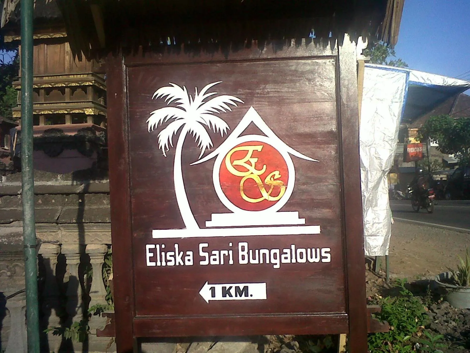 Property logo or sign in Eliska Sari Bungalows Sumberkima