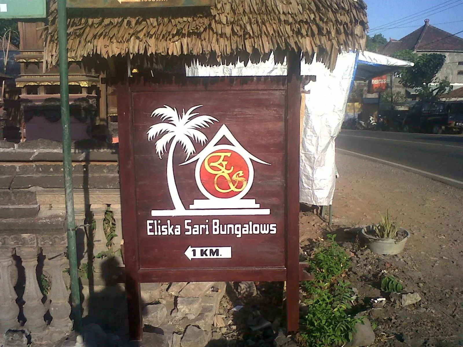Property logo or sign in Eliska Sari Bungalows Sumberkima